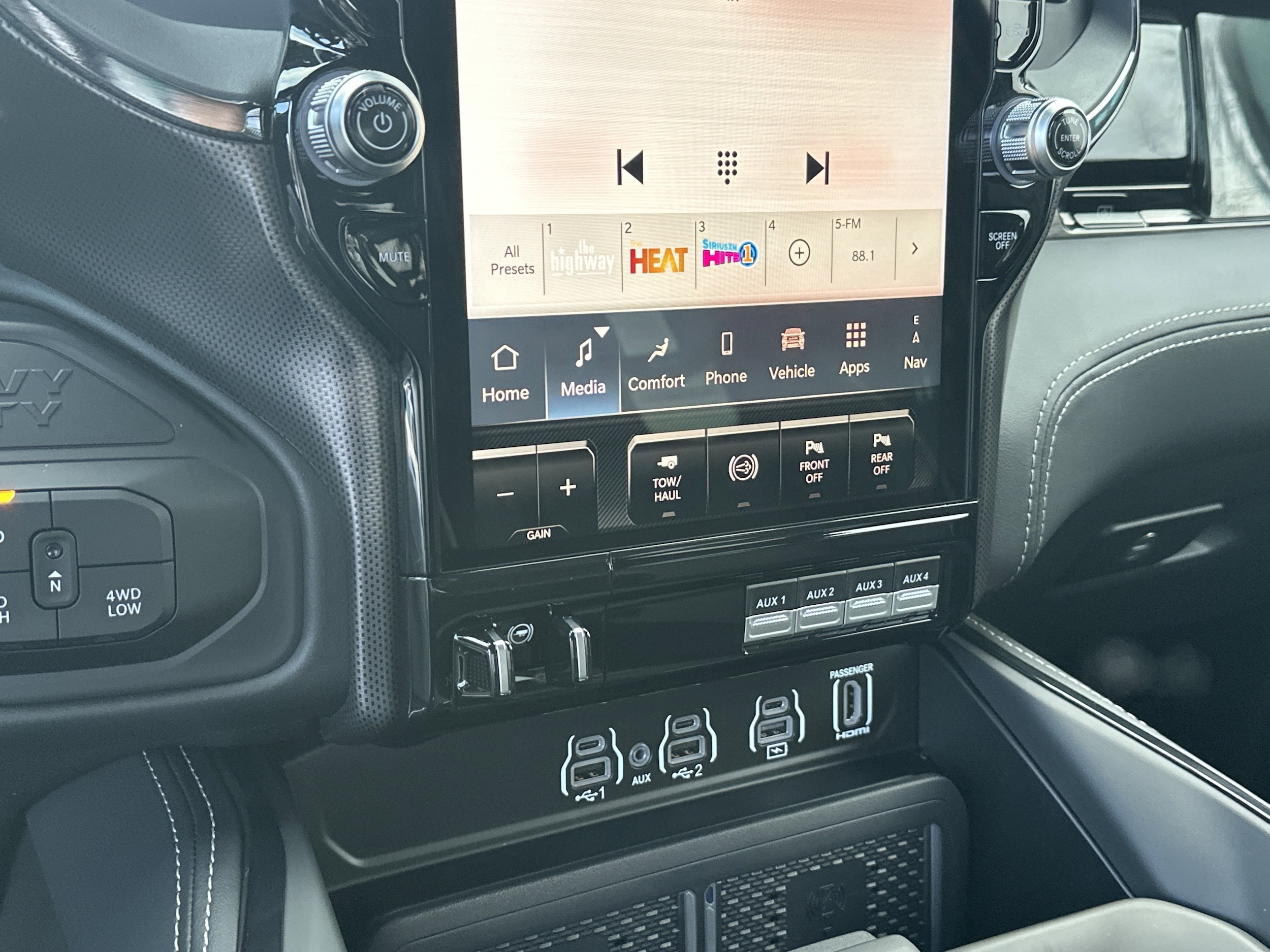 2025 RAM 2500 Limited - Photo 32