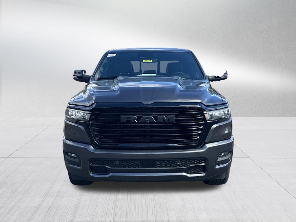 New 2026 Ram 1500 LARAMIE CREW CAB 4X4 5'7 BOX Pickup