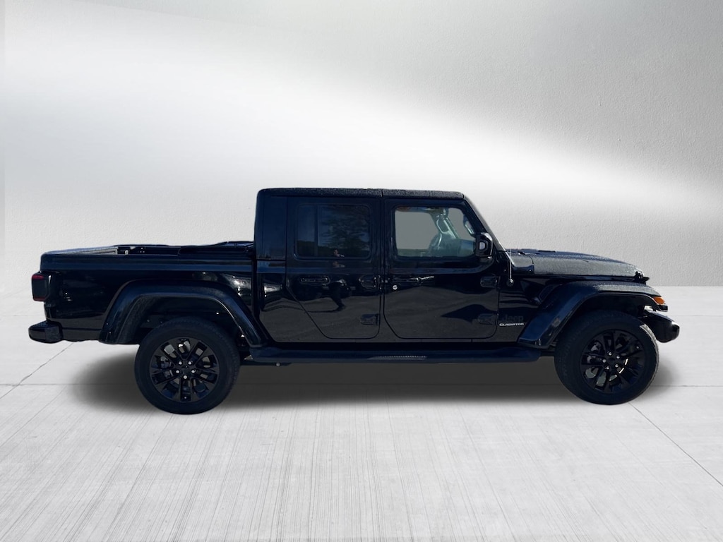 Certified 2022 Jeep Gladiator Overland Truck Crew Cab