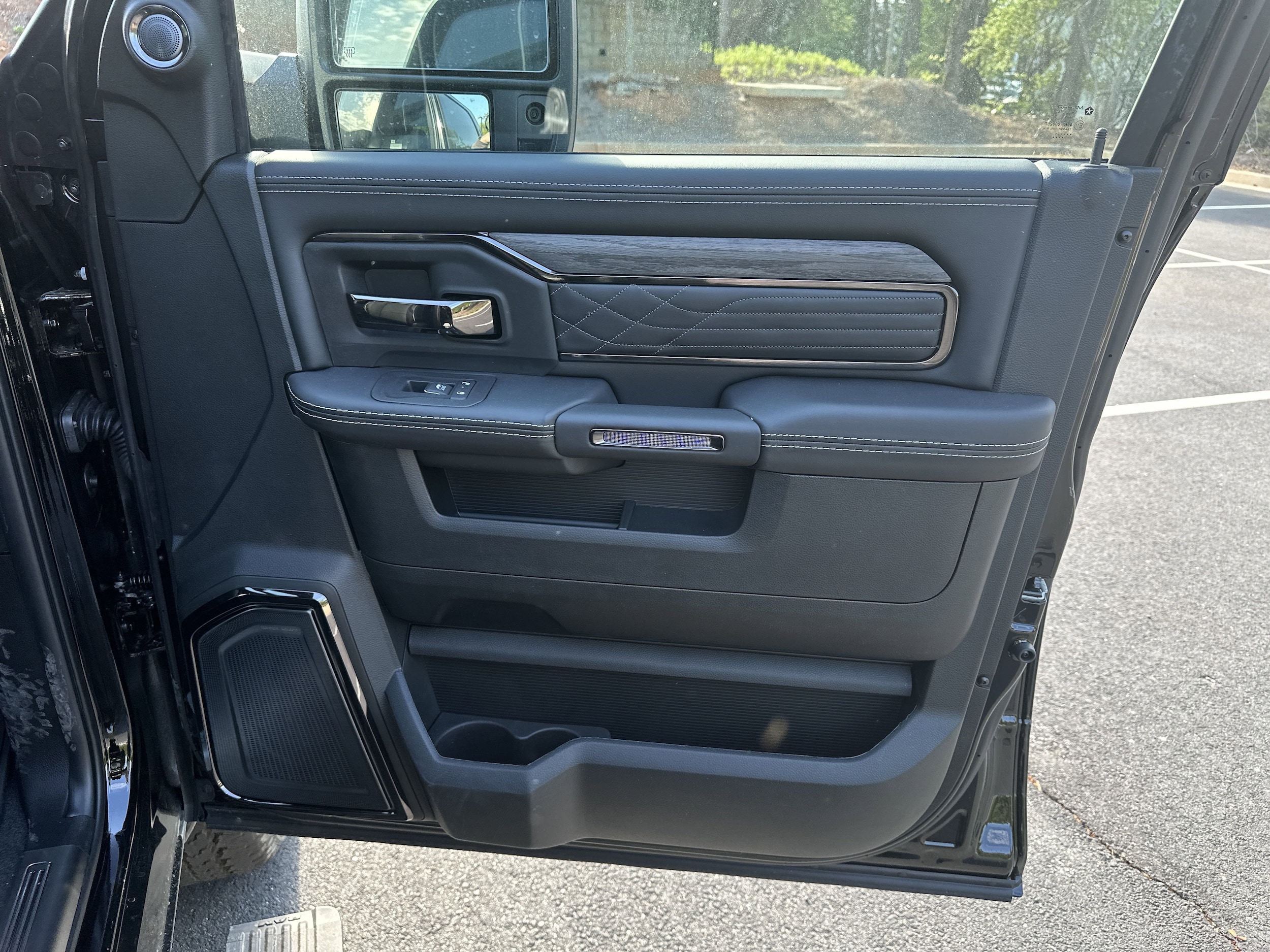 2025 RAM 2500 Limited - Photo 14