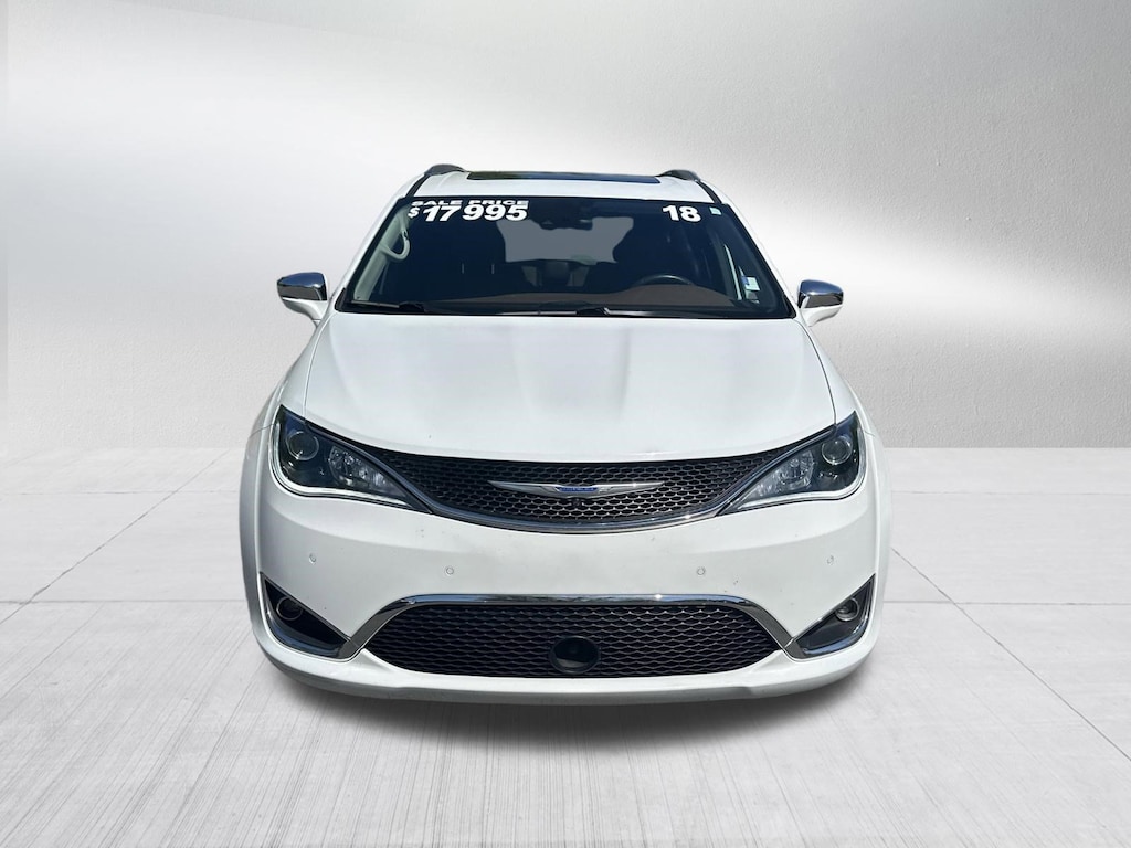 Used 2018 Chrysler Pacifica Limited Van