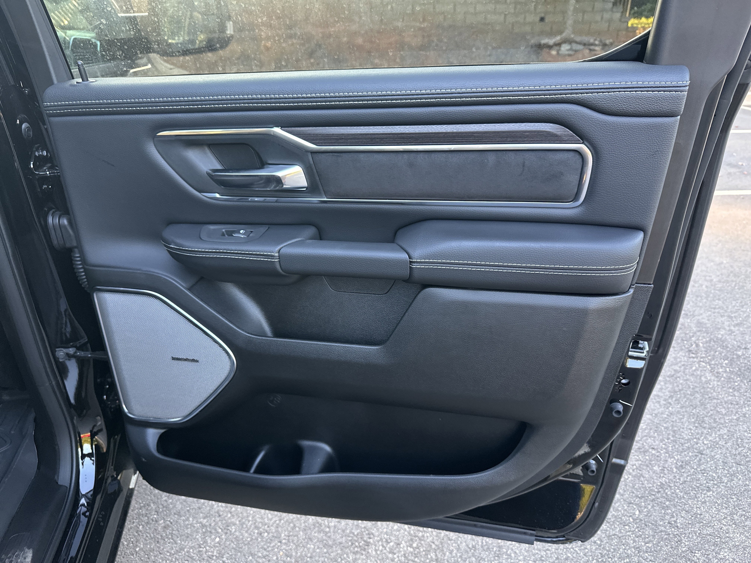 2026 RAM 1500 Laramie - Photo 14