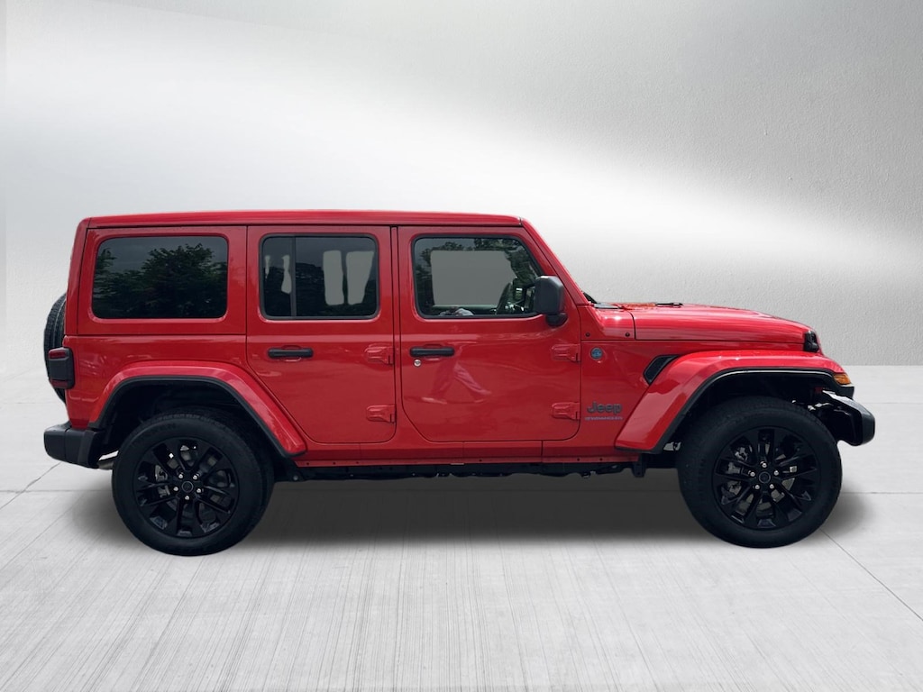 Used 2025 Jeep Wrangler 4xe Sahara SUV