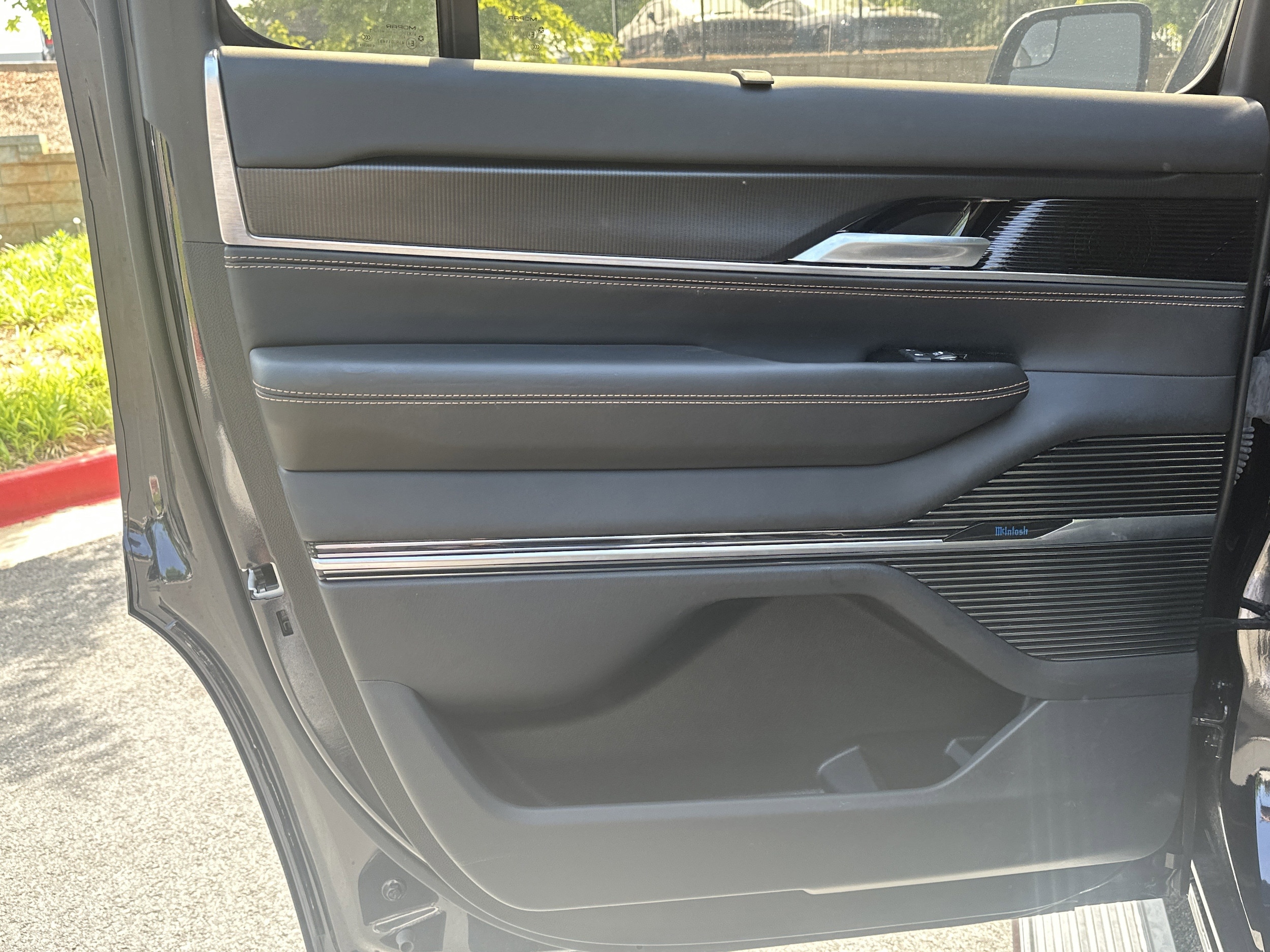 2024 Jeep Grand Wagoneer Series III - Photo 20