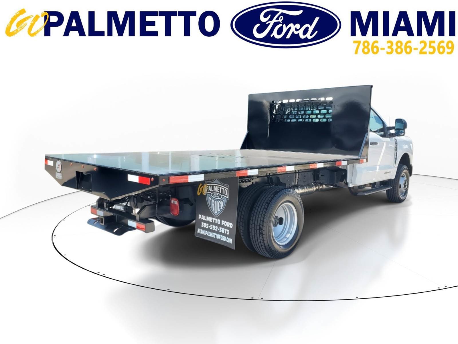 2024 Ford F-550 Super Duty Chassis Cab XL's photo