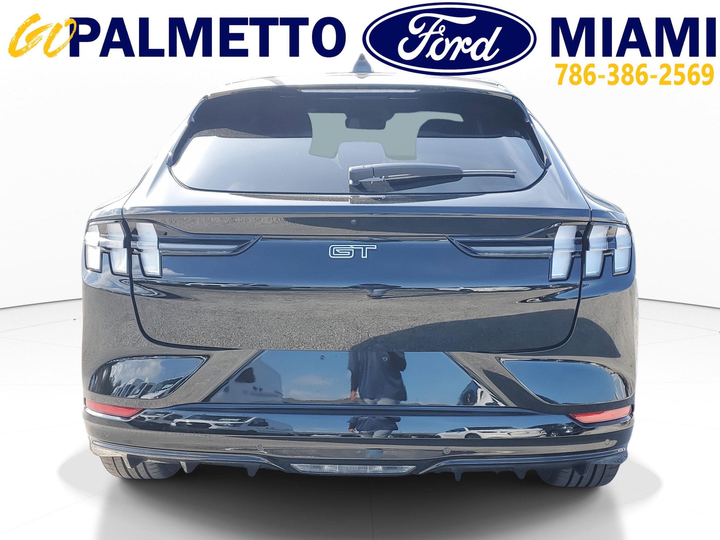 2025 Ford Mustang Mach-E GT - Photo 5