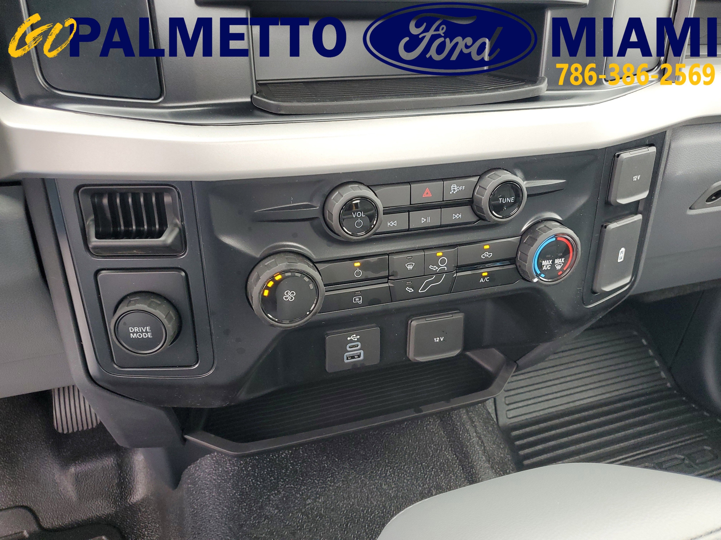 2026 Ford F-550 Super Duty Chassis Cab XL - Photo 17