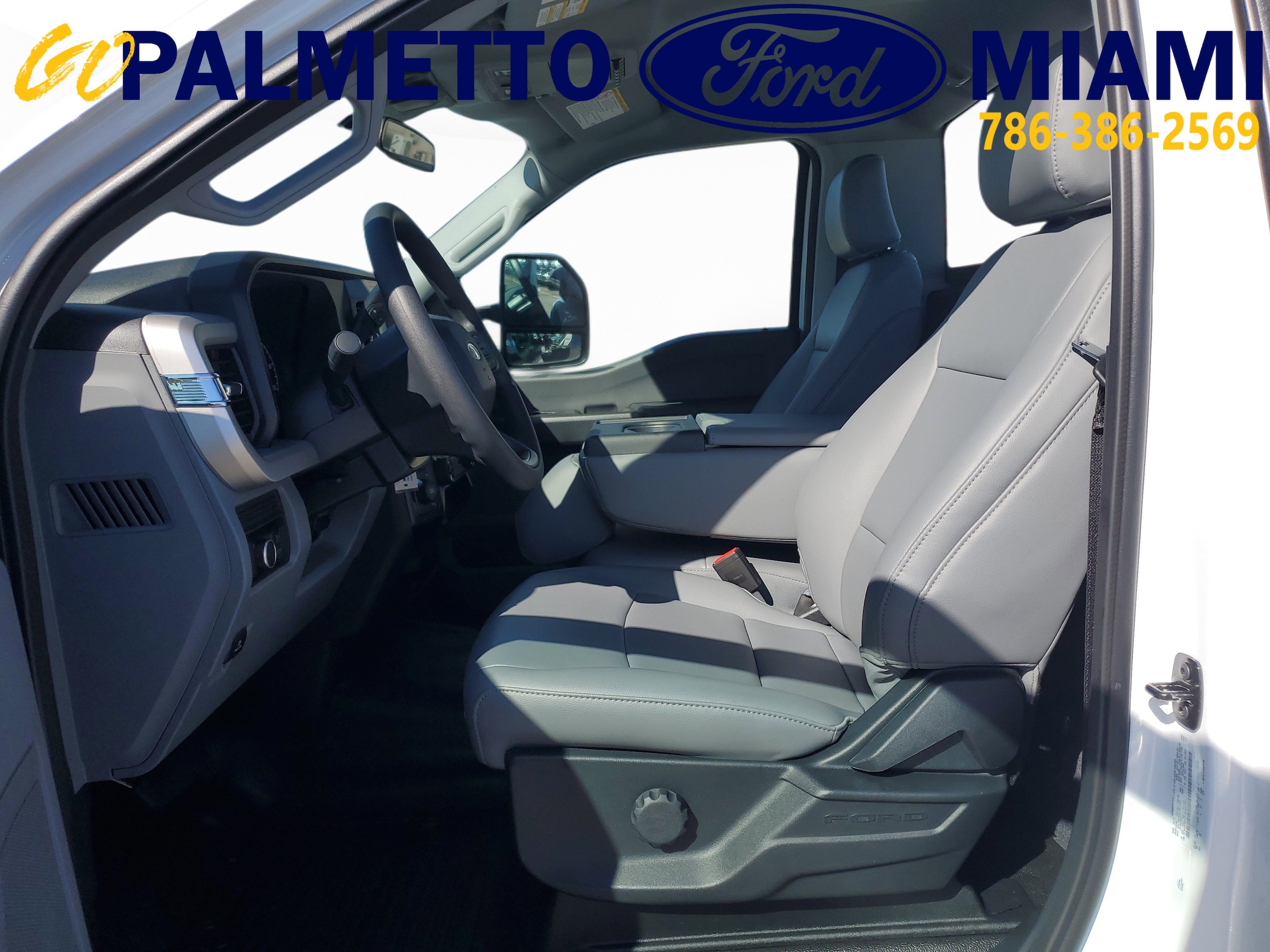 2026 Ford F-550 Super Duty Chassis Cab XL - Photo 8