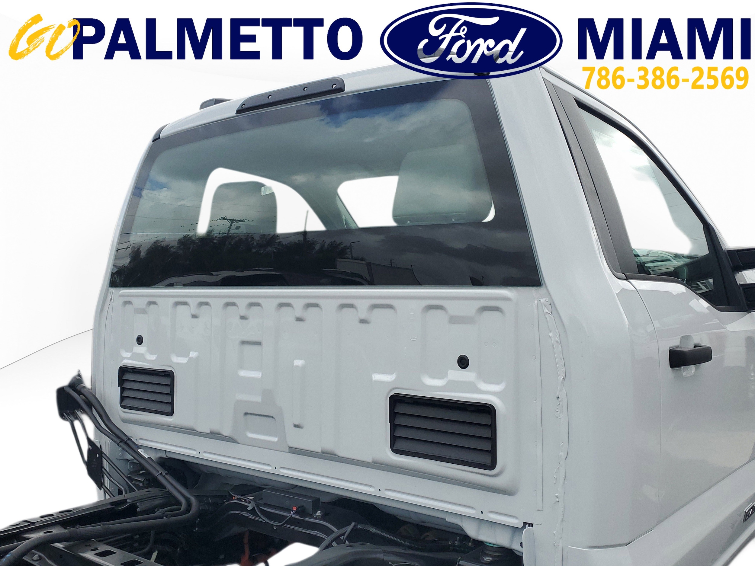 2026 Ford F-550 Super Duty Chassis Cab XL - Photo 8