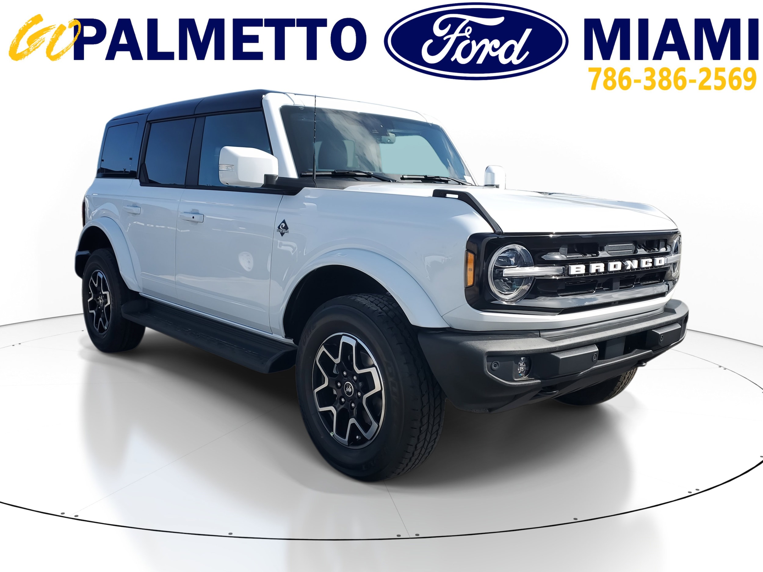 2025 Ford Bronco 4-Door Outer Banks's photo