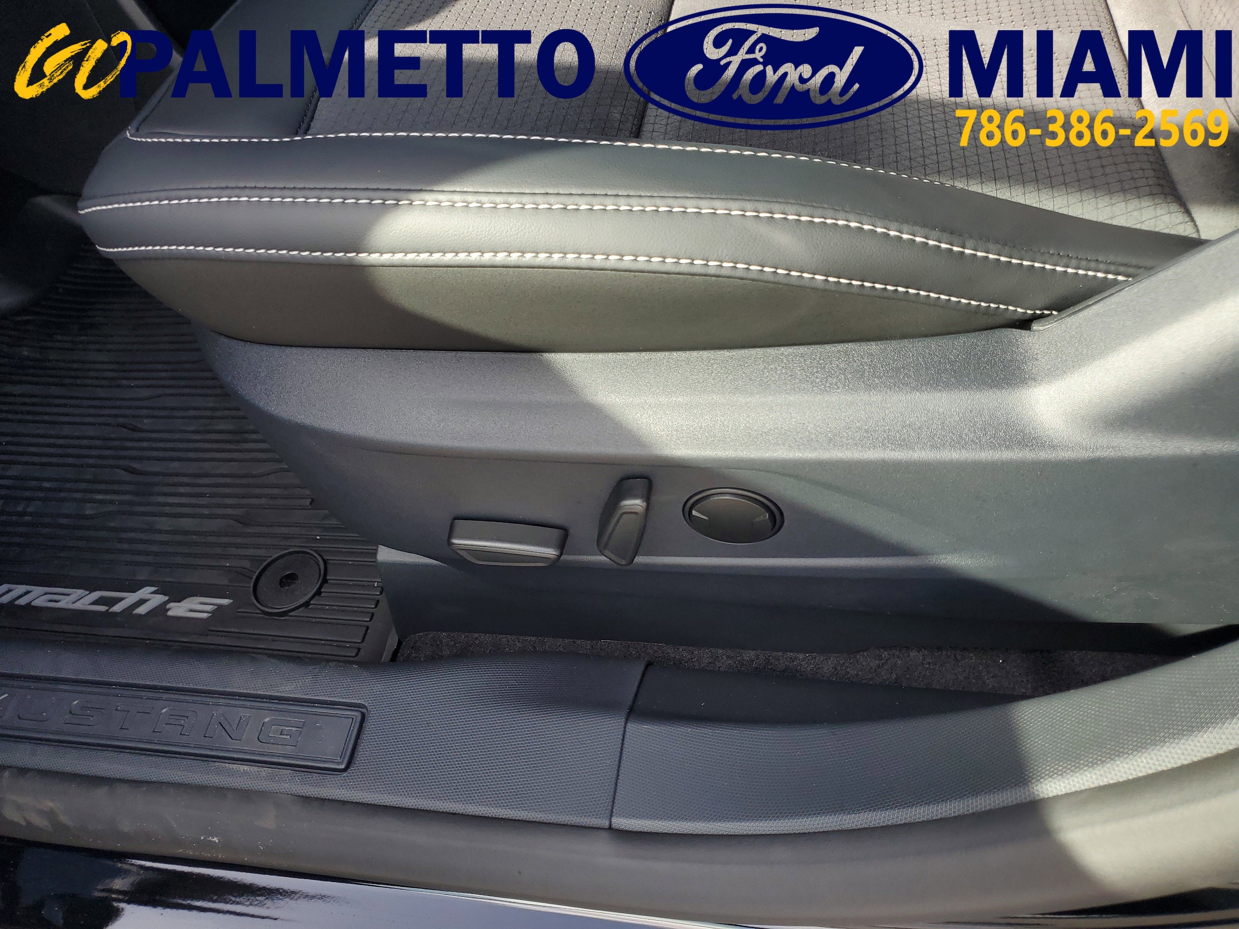 2025 Ford Mustang Mach-E GT - Photo 13