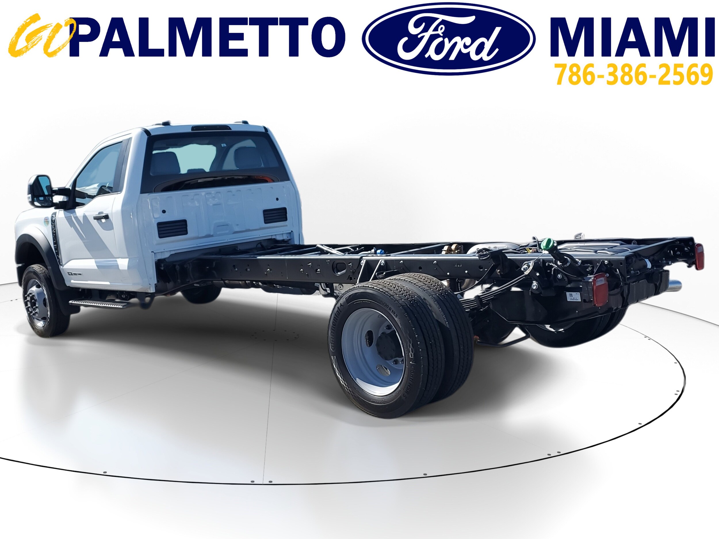 2026 Ford F-550 Super Duty Chassis Cab XL