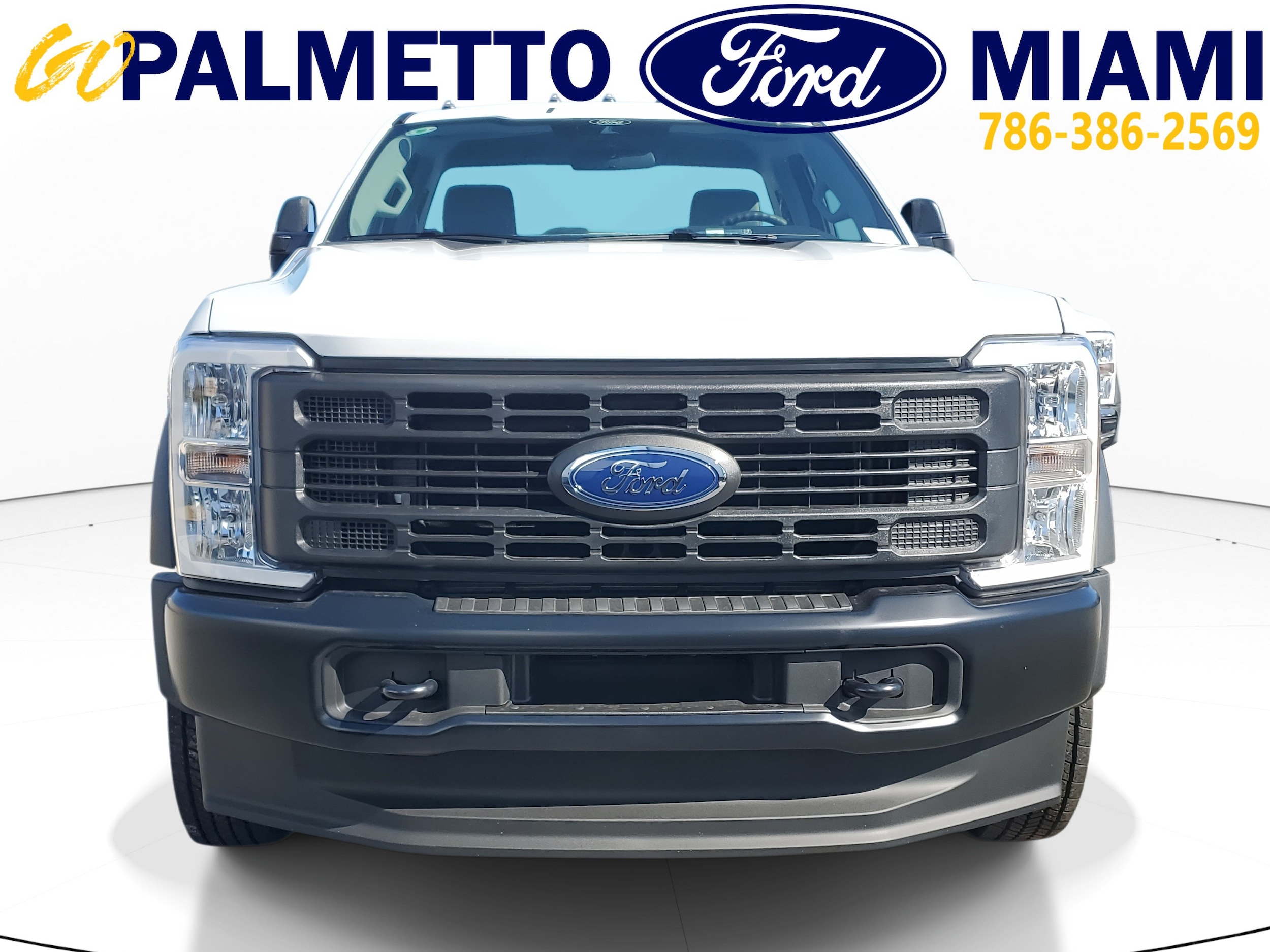 2026 Ford F-550 Super Duty Chassis Cab XL - Photo 2