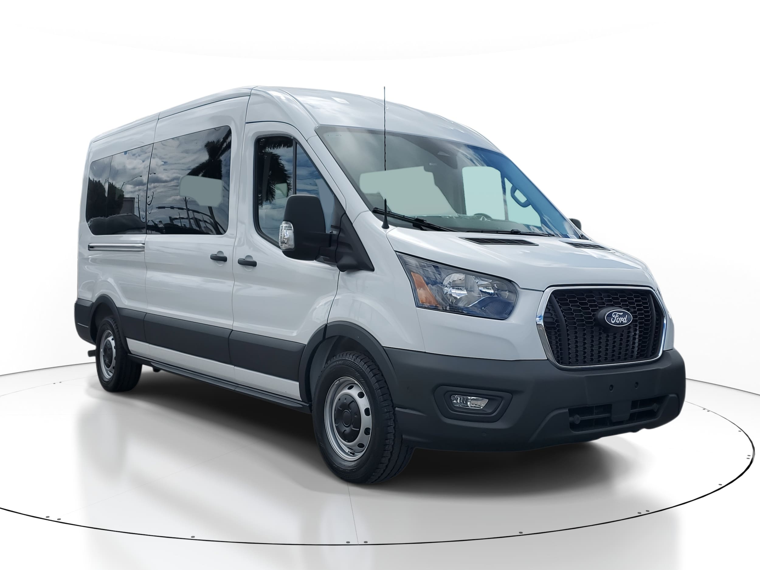 2026 Ford Transit Passenger Van XL's photo