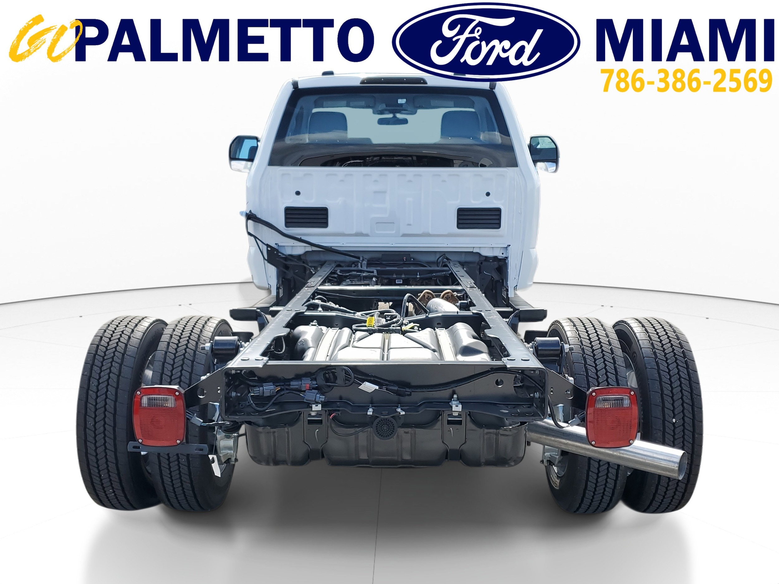 2026 Ford F-550 Super Duty Chassis Cab XL