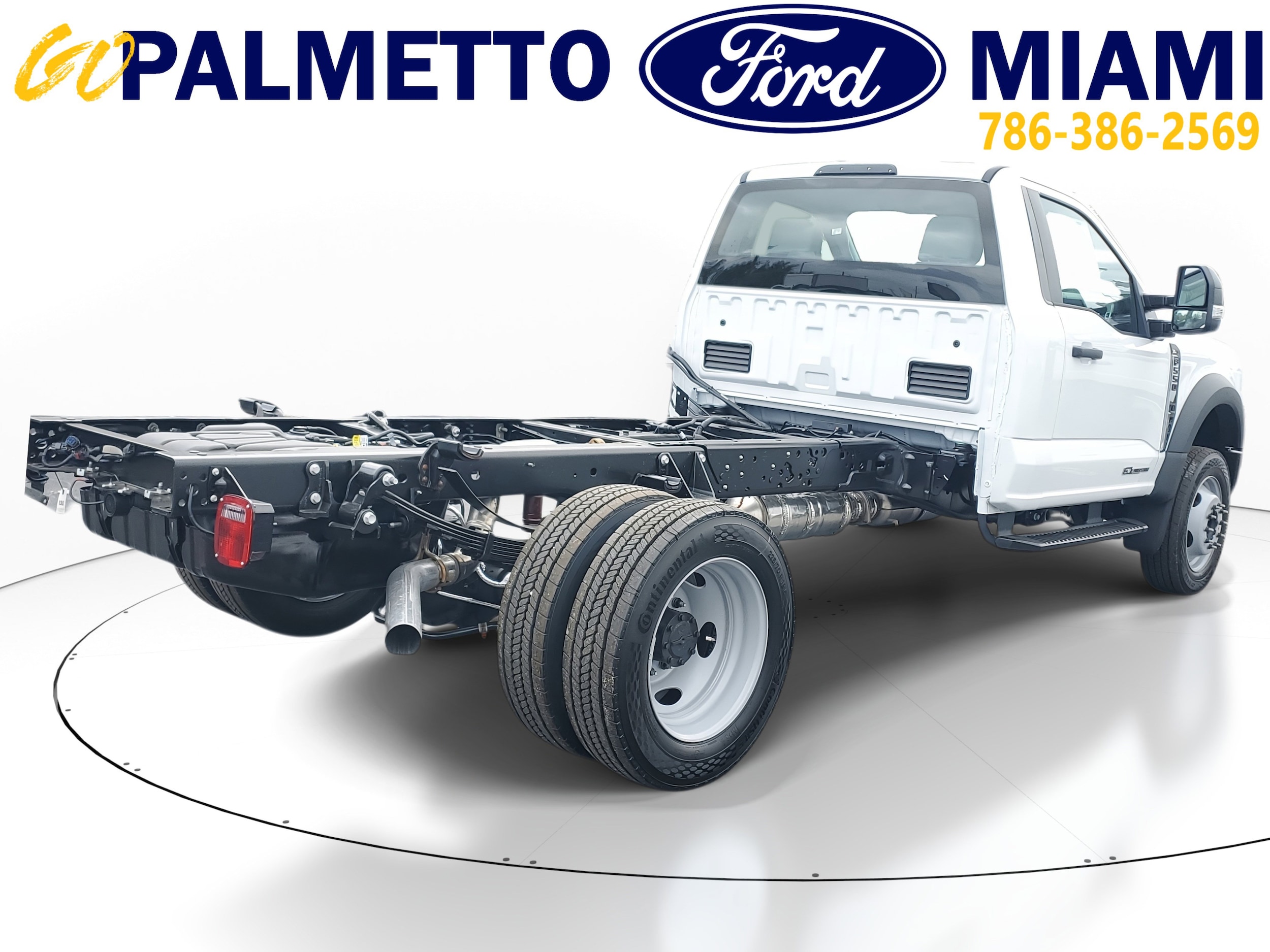 2026 Ford F-550 Super Duty Chassis Cab XL - Photo 6