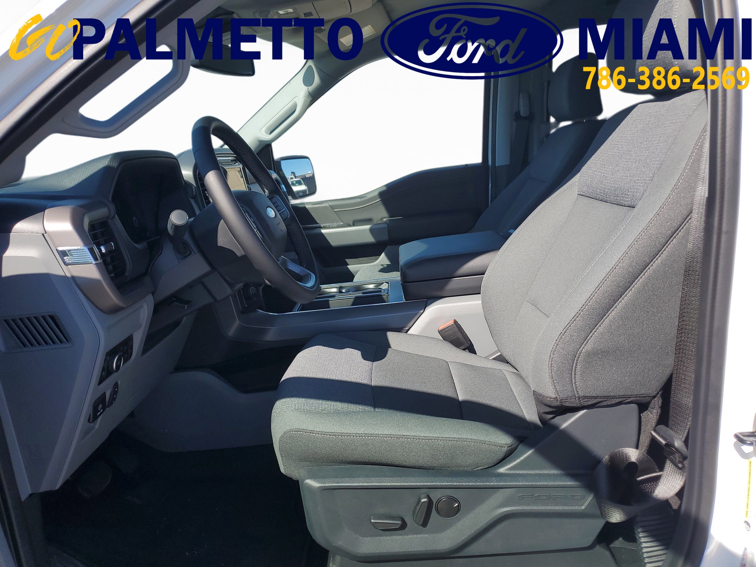 2025 Ford F-150 XLT - Photo 12