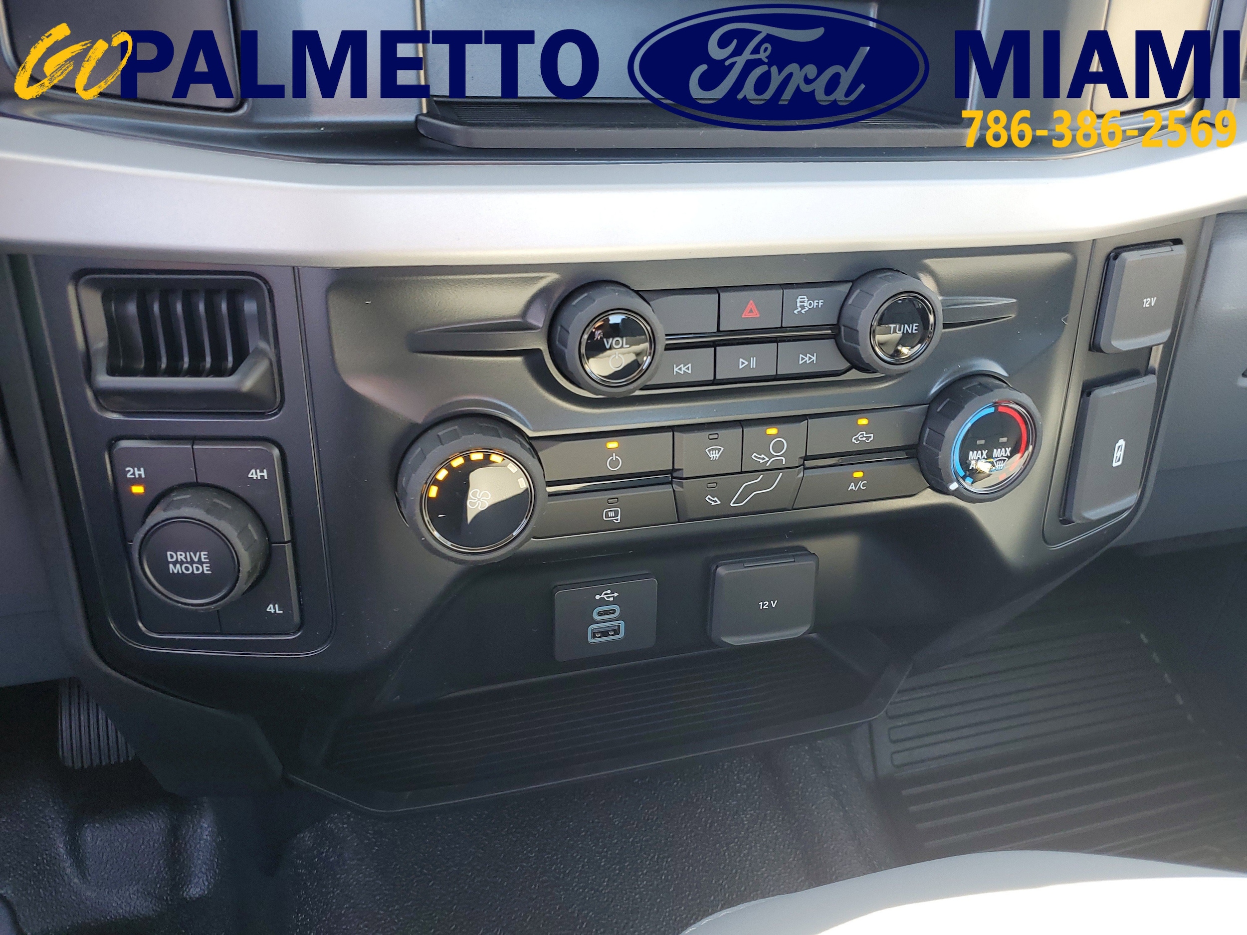 2026 Ford F-550 Super Duty Chassis Cab XL - Photo 17