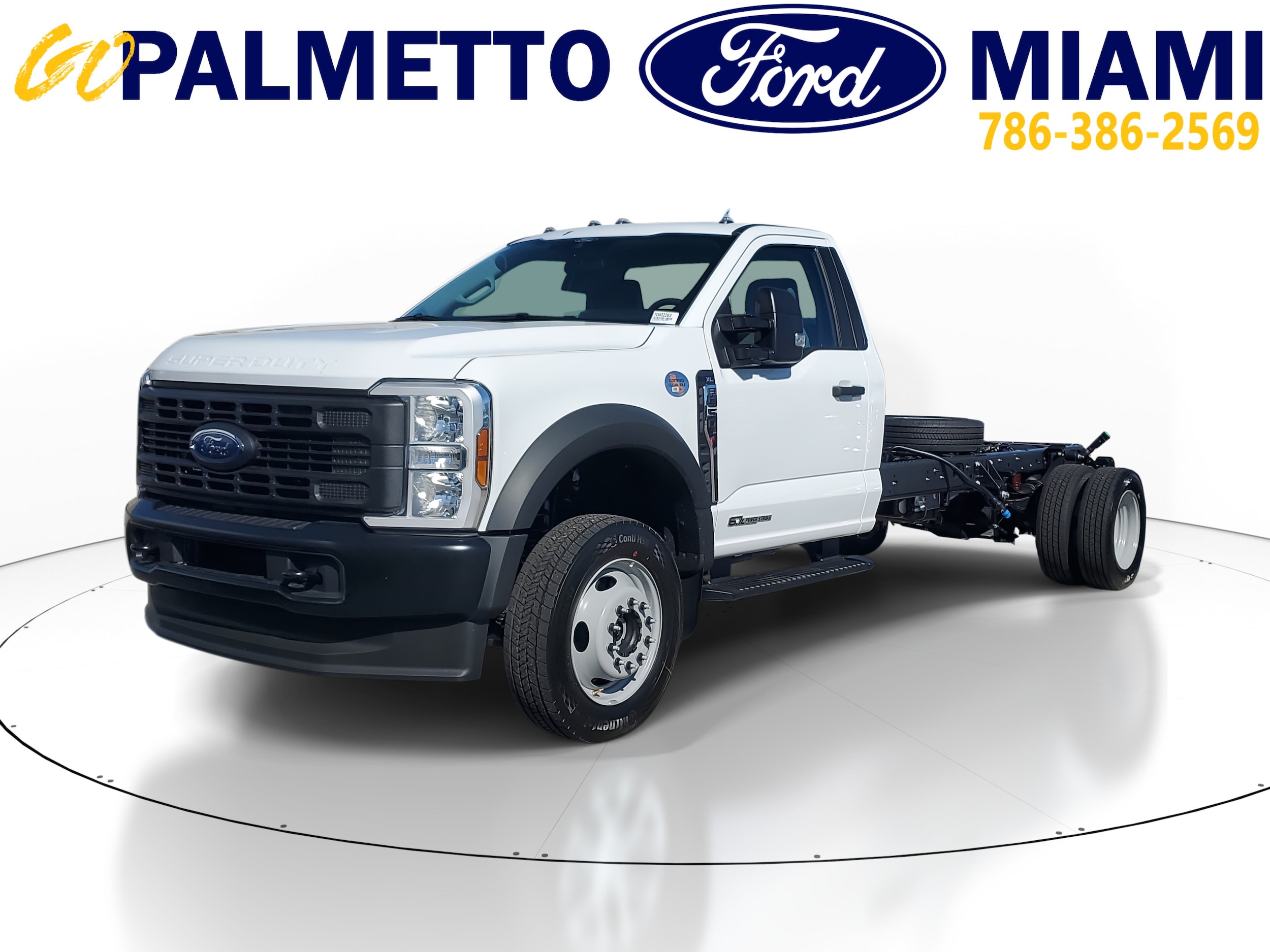 2026 Ford F-550 Super Duty Chassis Cab XL - Photo 3
