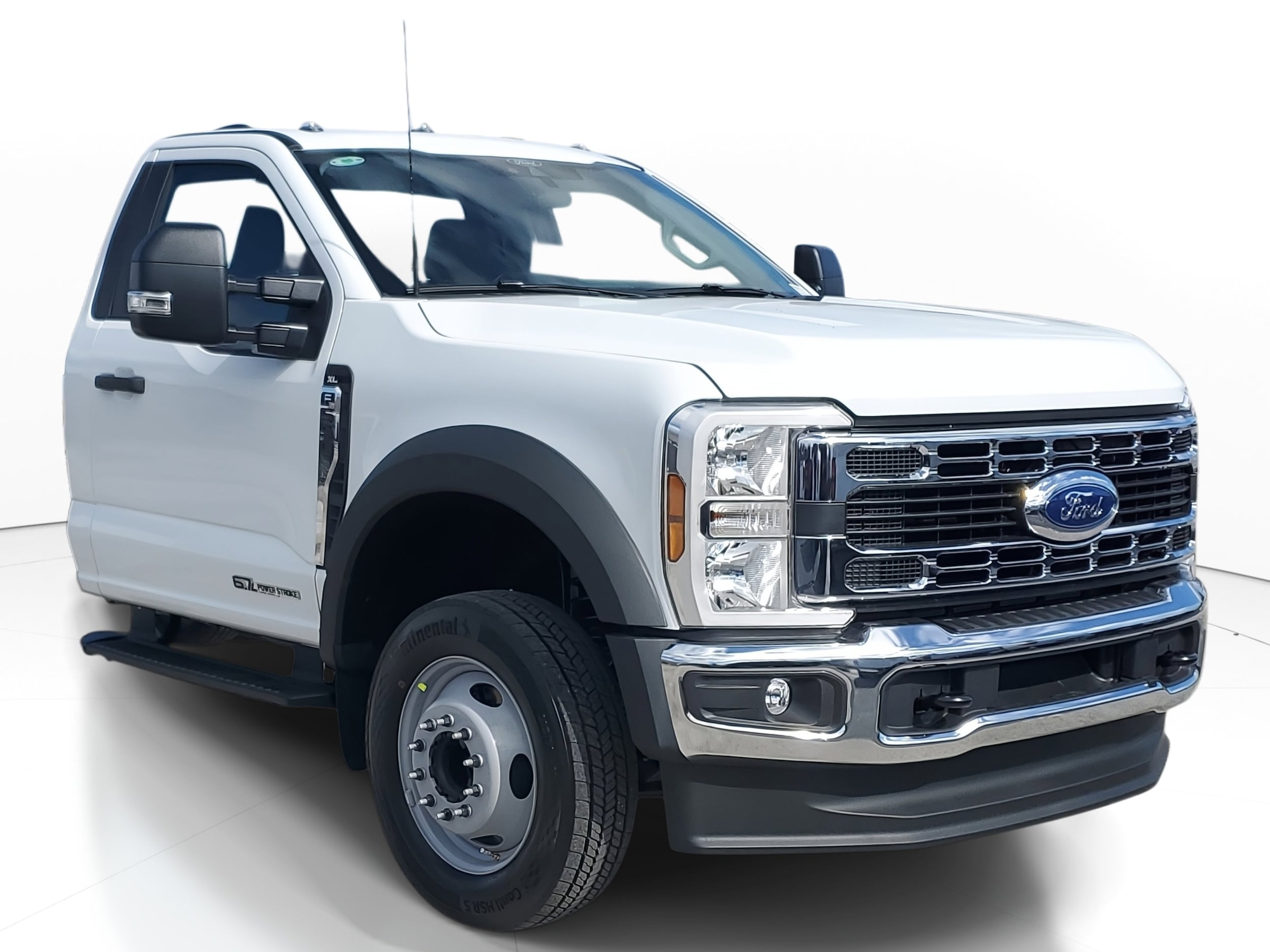 2026 Ford F-550 Super Duty Chassis Cab XL's photo