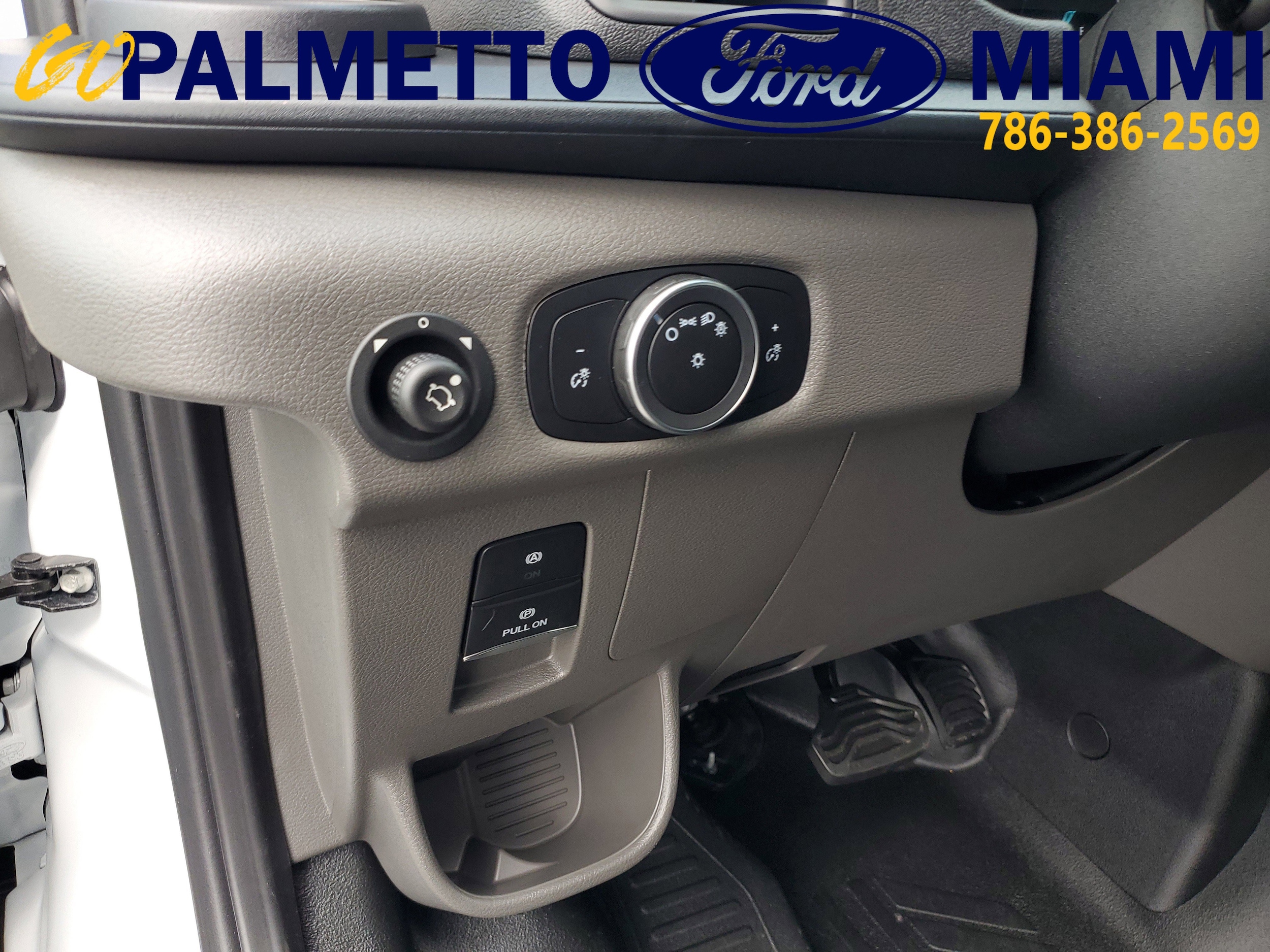 2025 Ford Transit Passenger Van XL - Photo 14