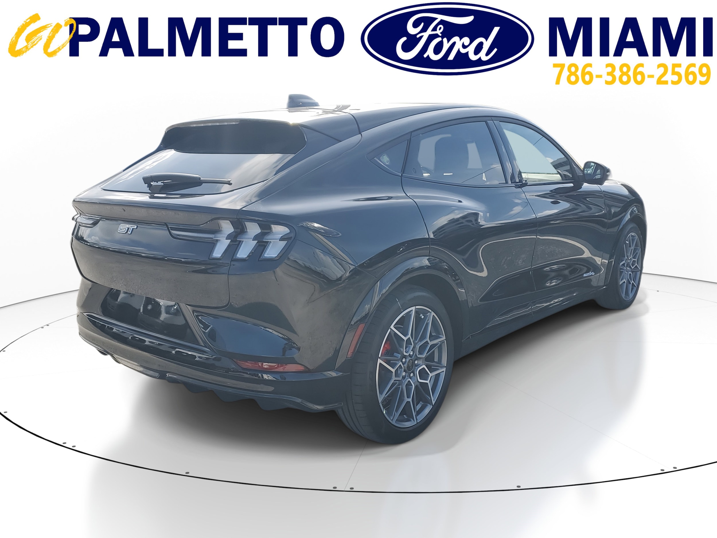 2025 Ford Mustang Mach-E GT - Photo 6