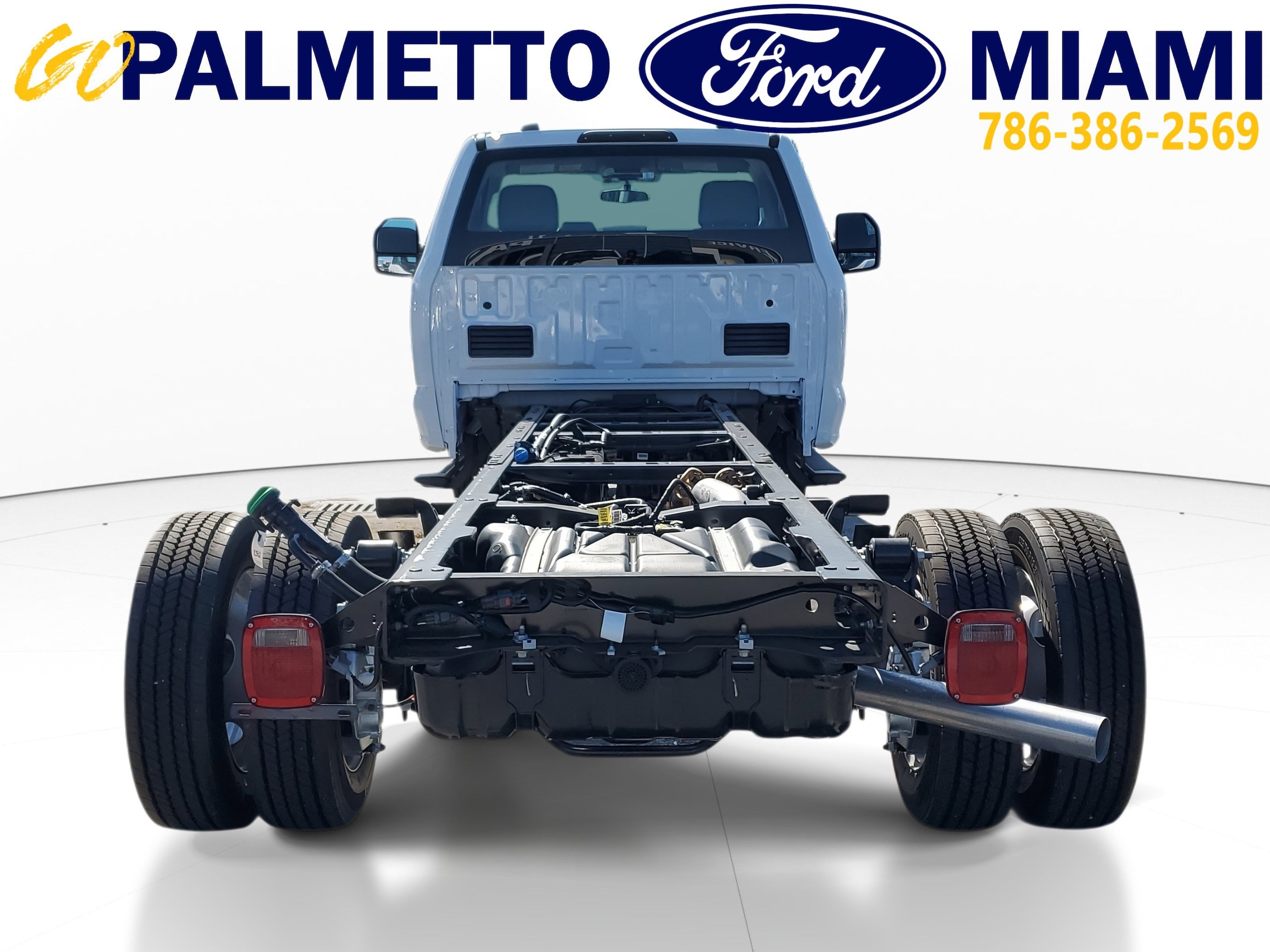 2026 Ford F-550 Super Duty Chassis Cab XL