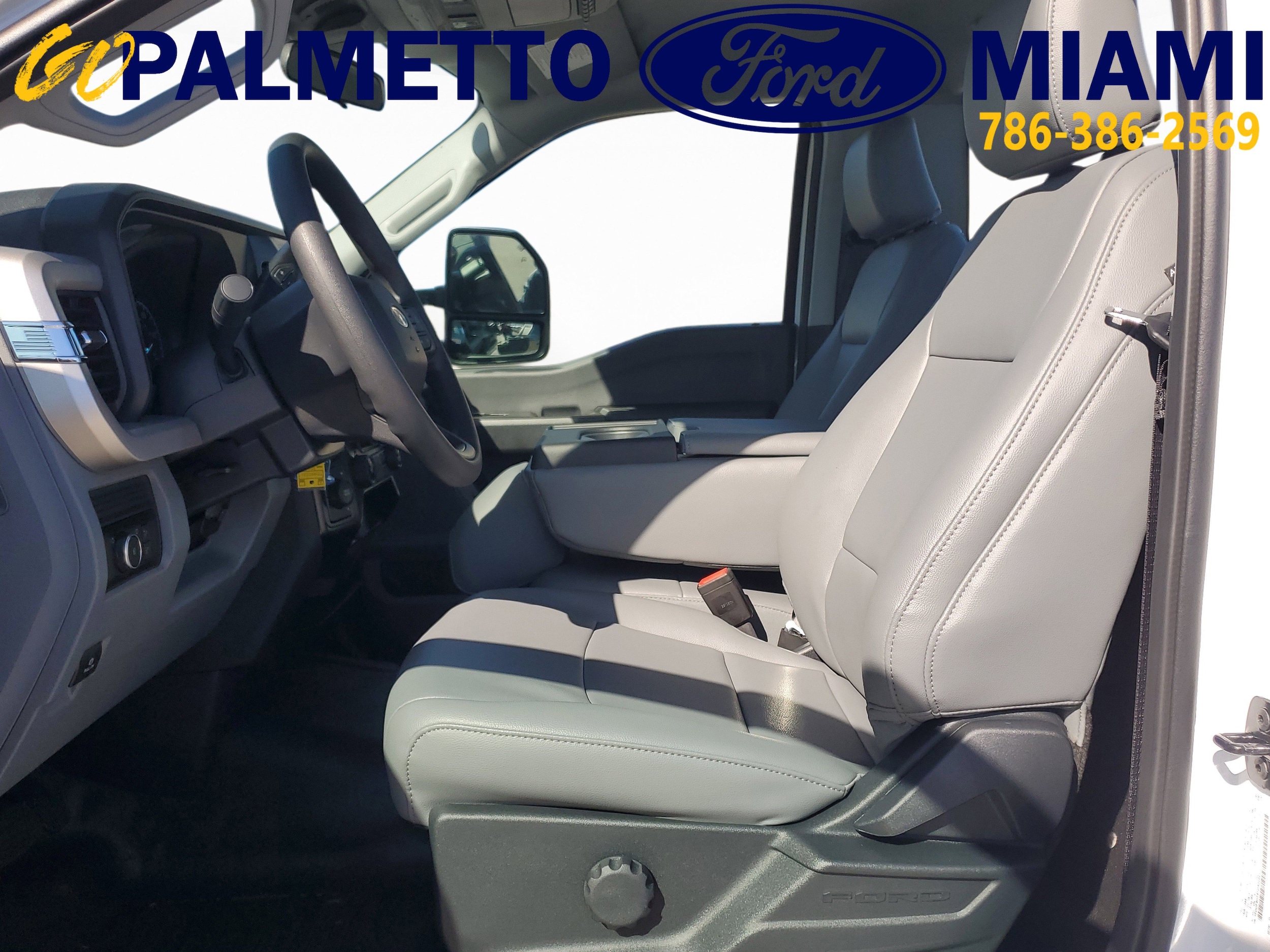 2026 Ford F-450 Super Duty Chassis Cab XL - Photo 8