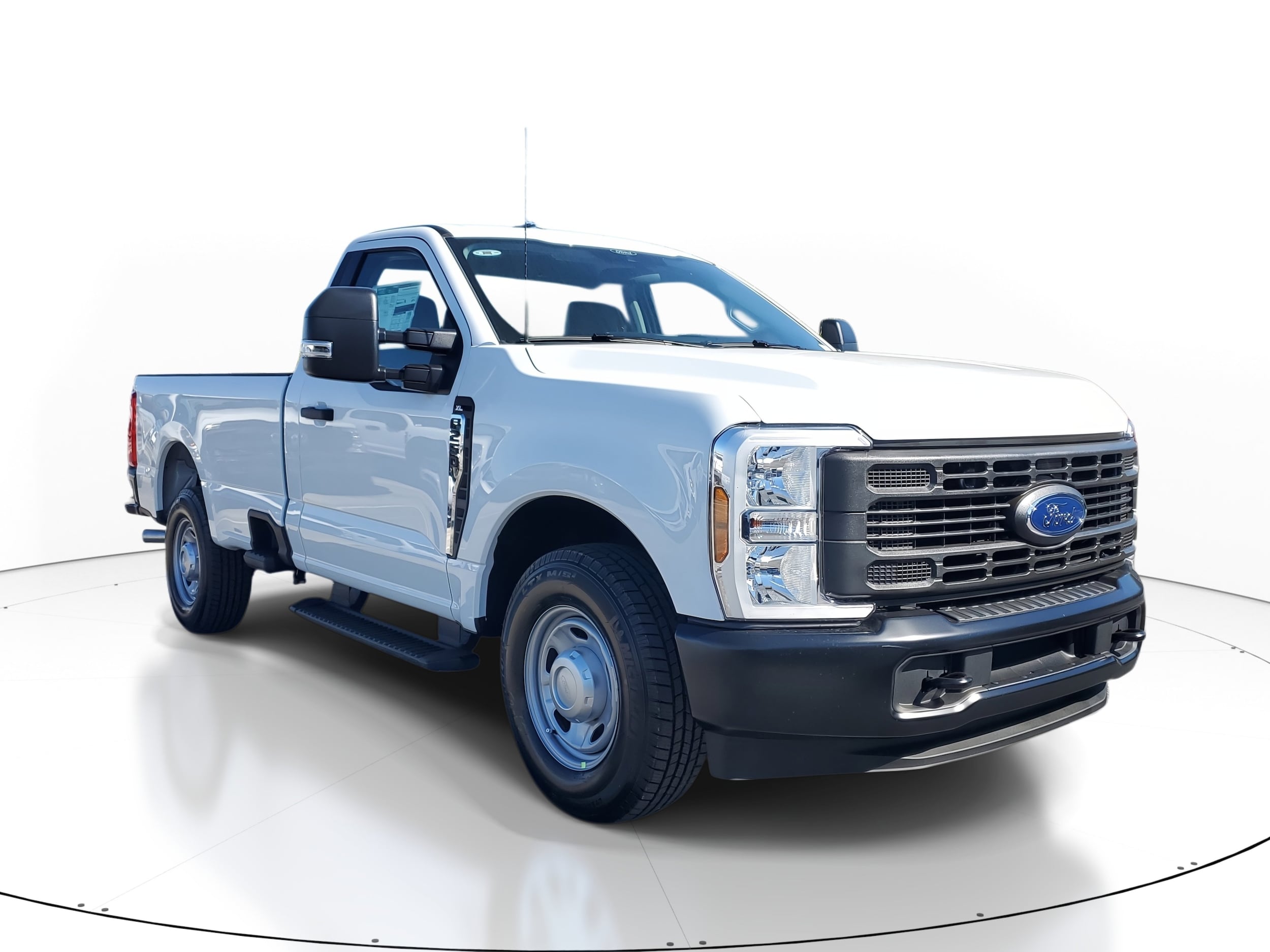 2026 Ford F-250 Super Duty XL's photo