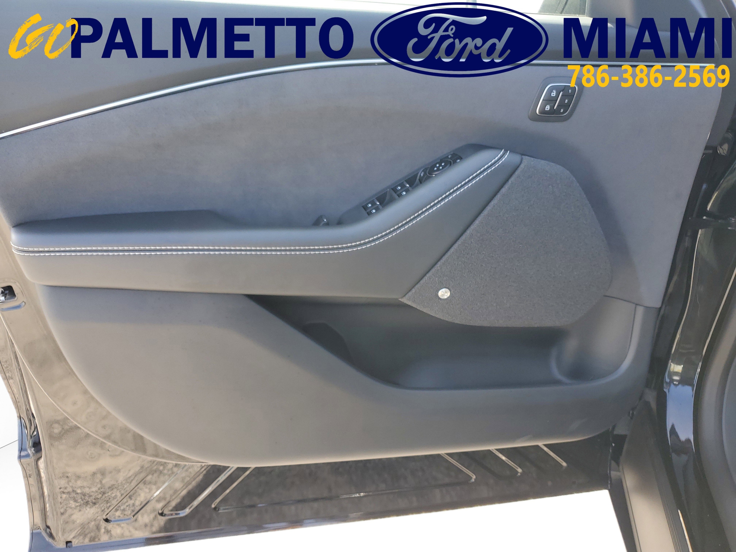 2025 Ford Mustang Mach-E GT - Photo 14