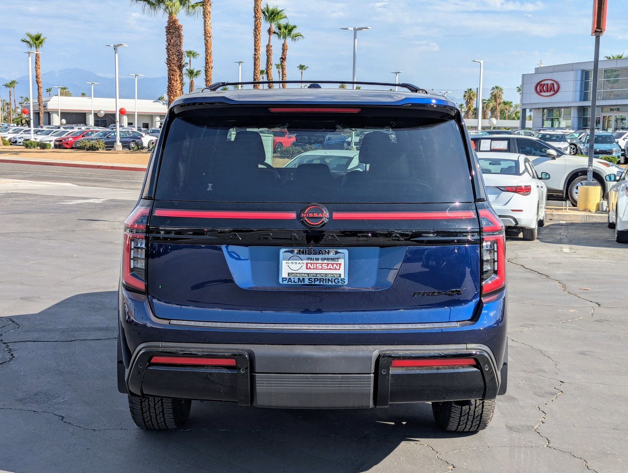 2025 Nissan Armada photo 3