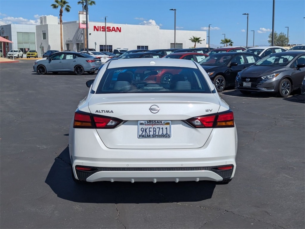 Used 2024 Nissan Altima 2.5 SV Sedan