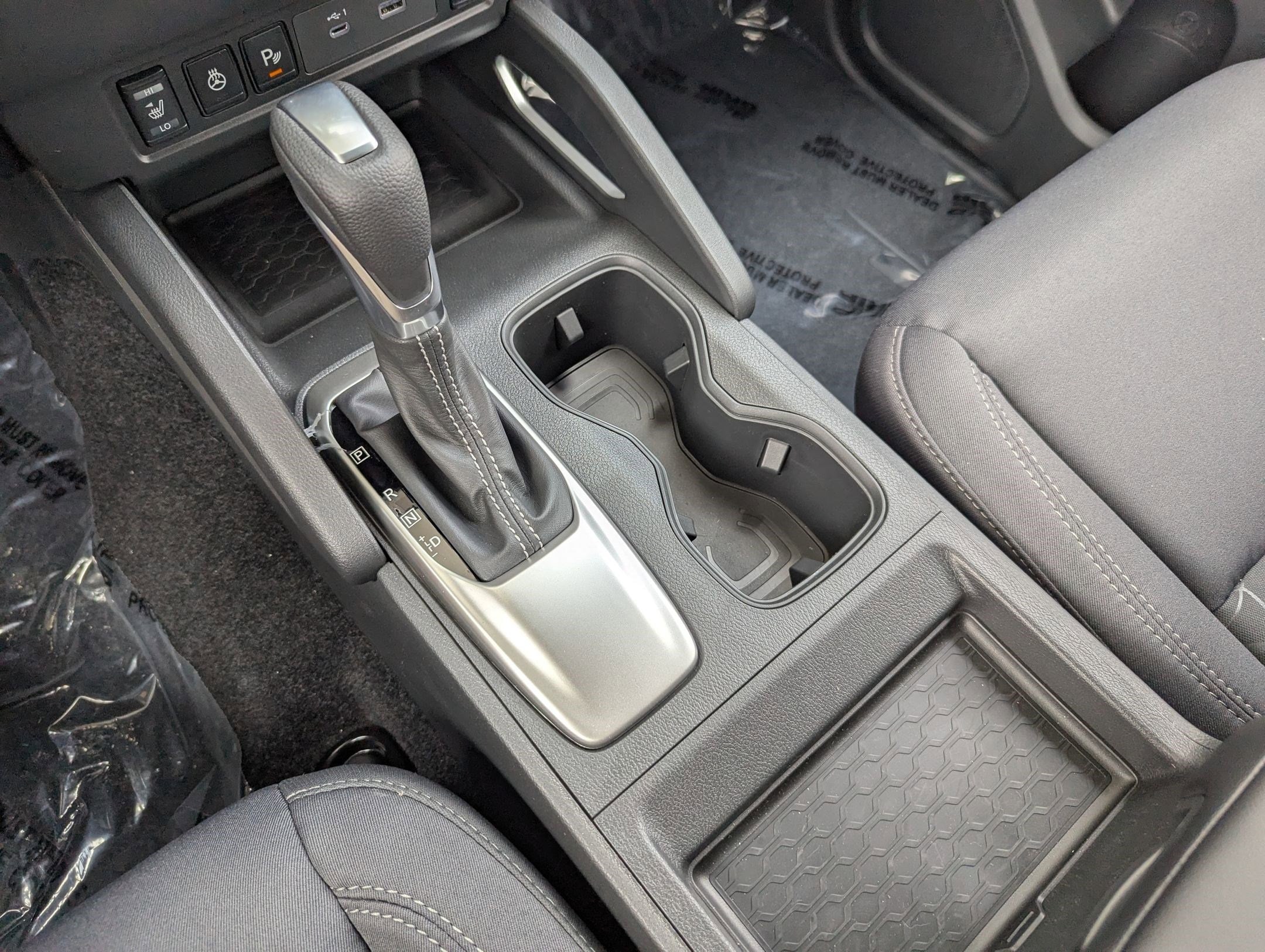 2025 Nissan Frontier SV - Photo 18