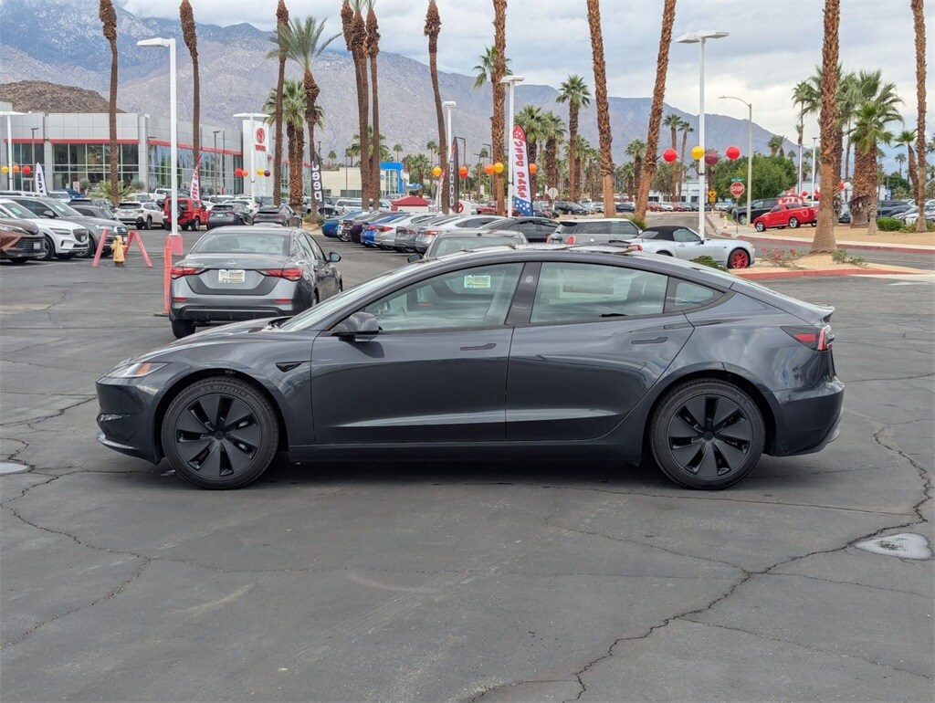 2025 Tesla Model 3 photo 3