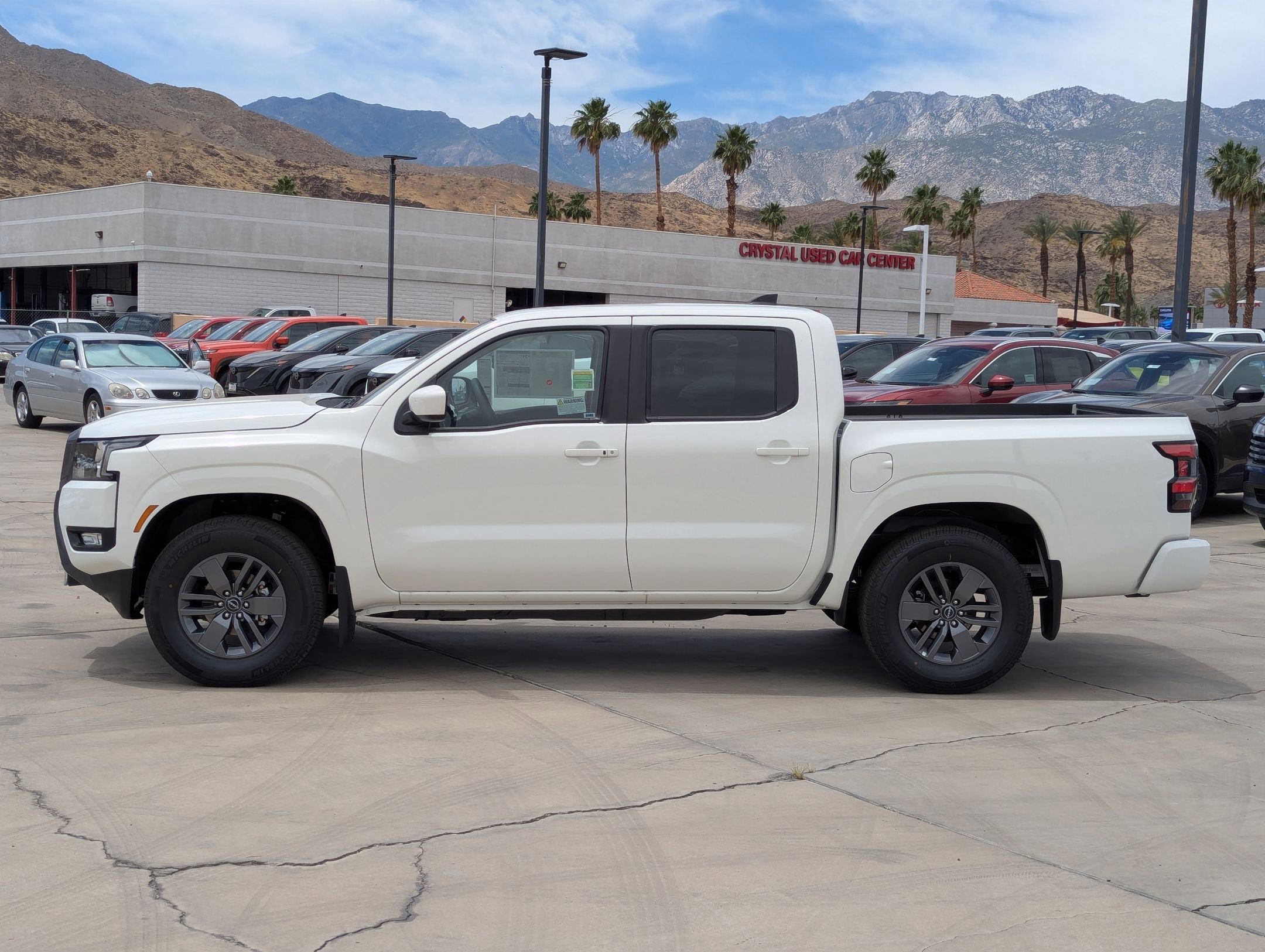 2025 Nissan Frontier SV photo 3