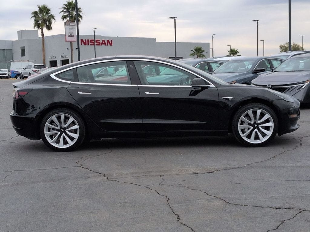 2018 Tesla Model 3 photo 4