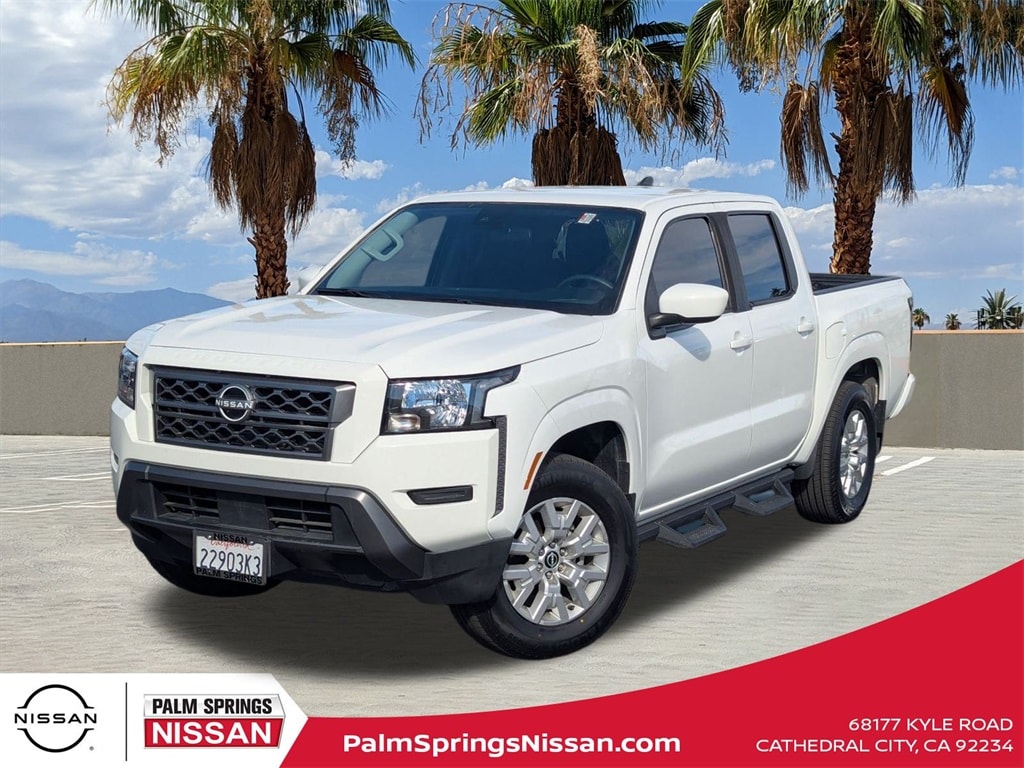 2022 Nissan Frontier SV's photo