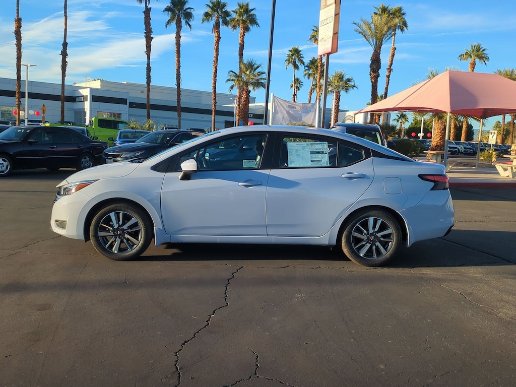 New 2025 Nissan Versa 1.6 SV Sedan