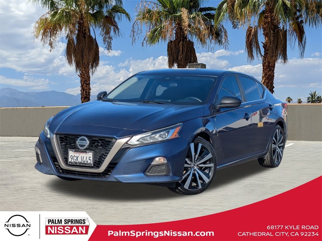 2021 Nissan Altima SR's photo