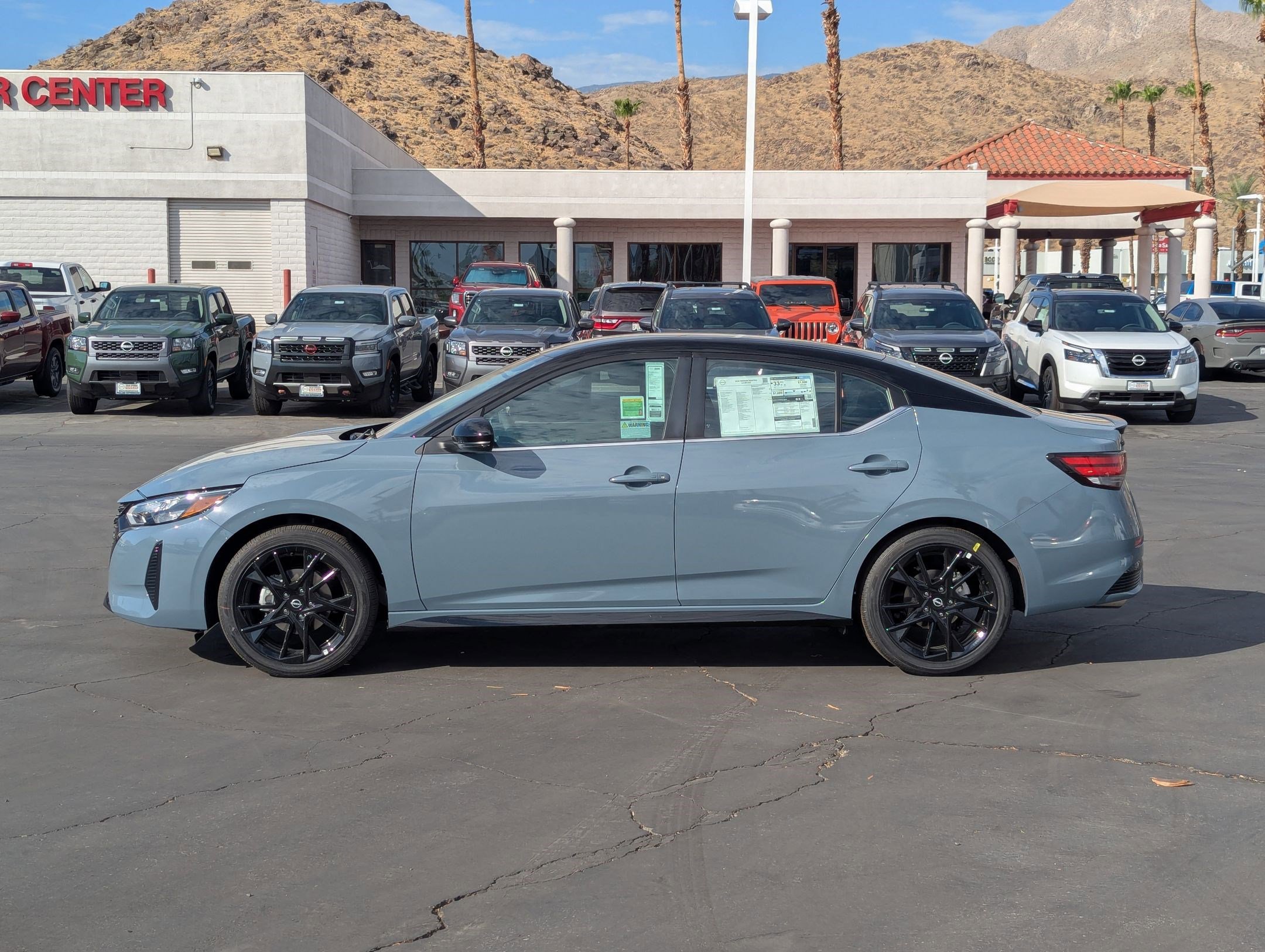 2025 Nissan Sentra SR photo 2