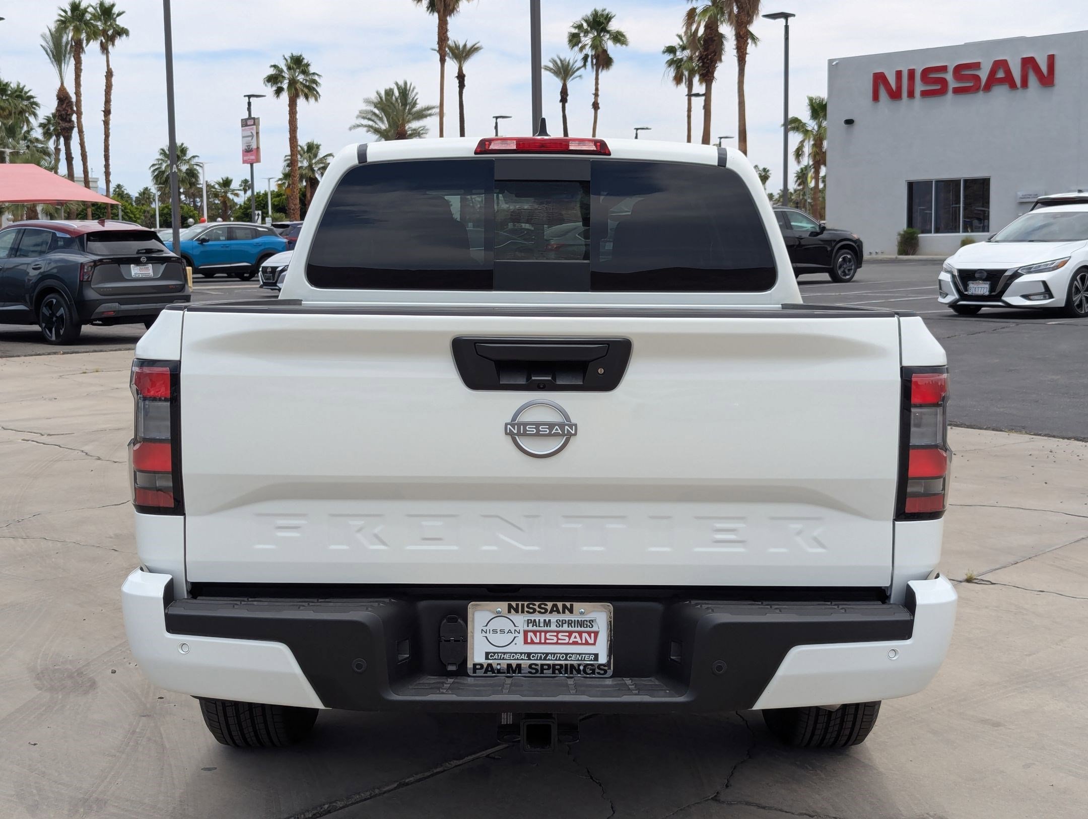 2025 Nissan Frontier SV photo 4