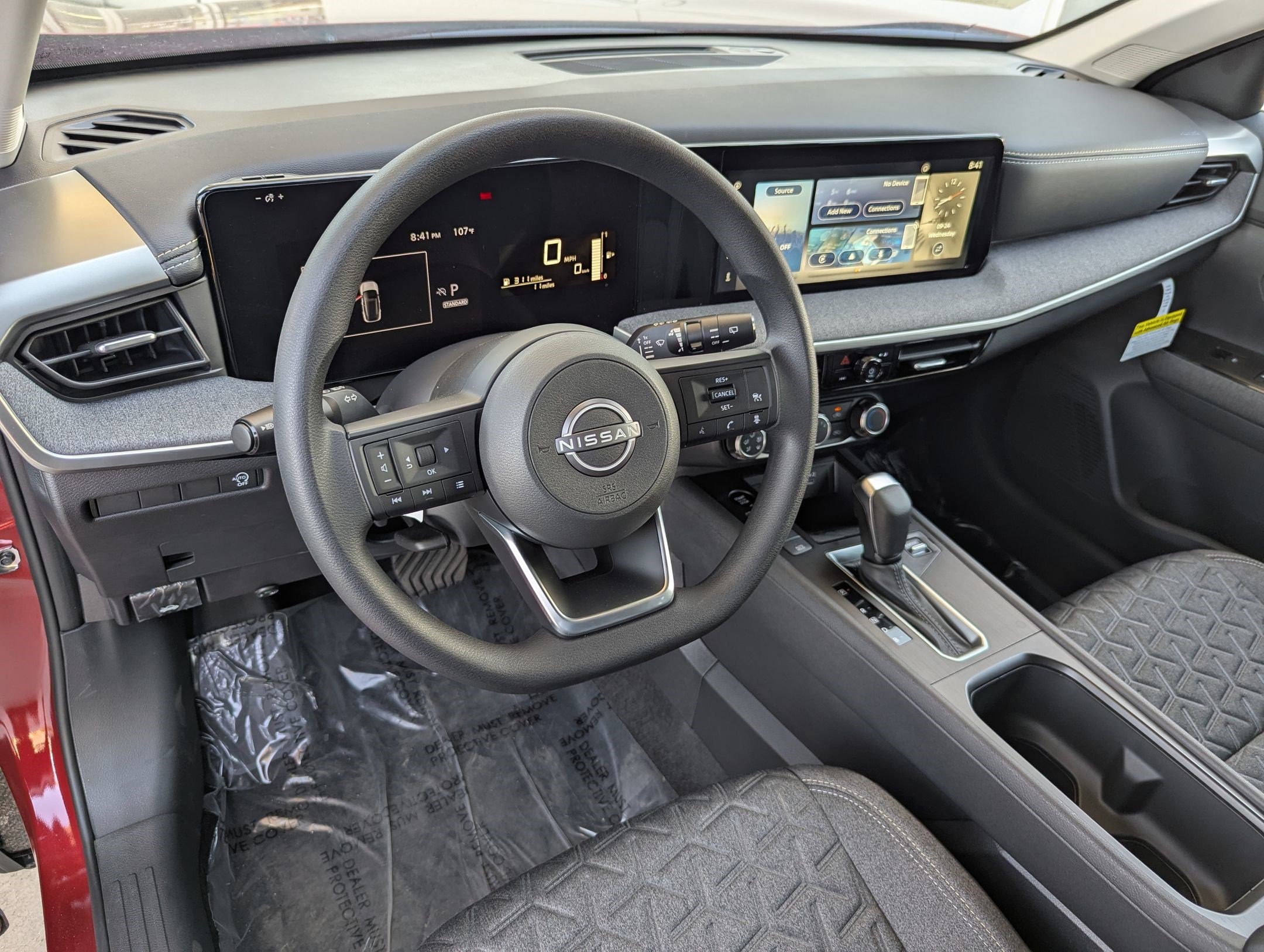2025 Nissan Kicks SV photo 2