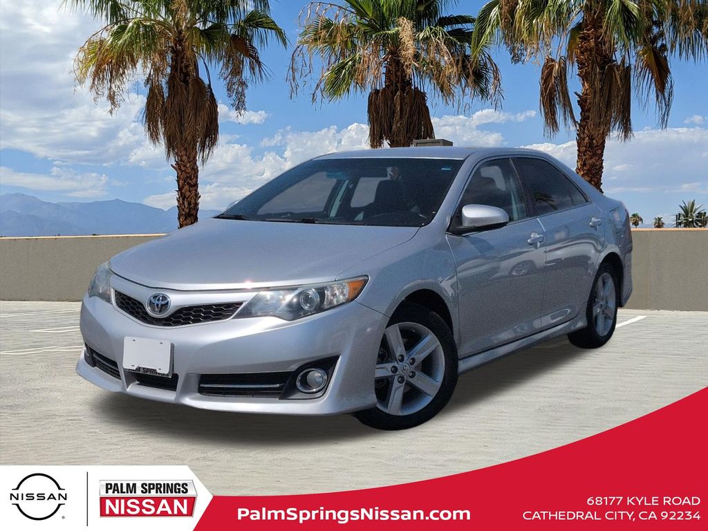 2014 Toyota Camry SE