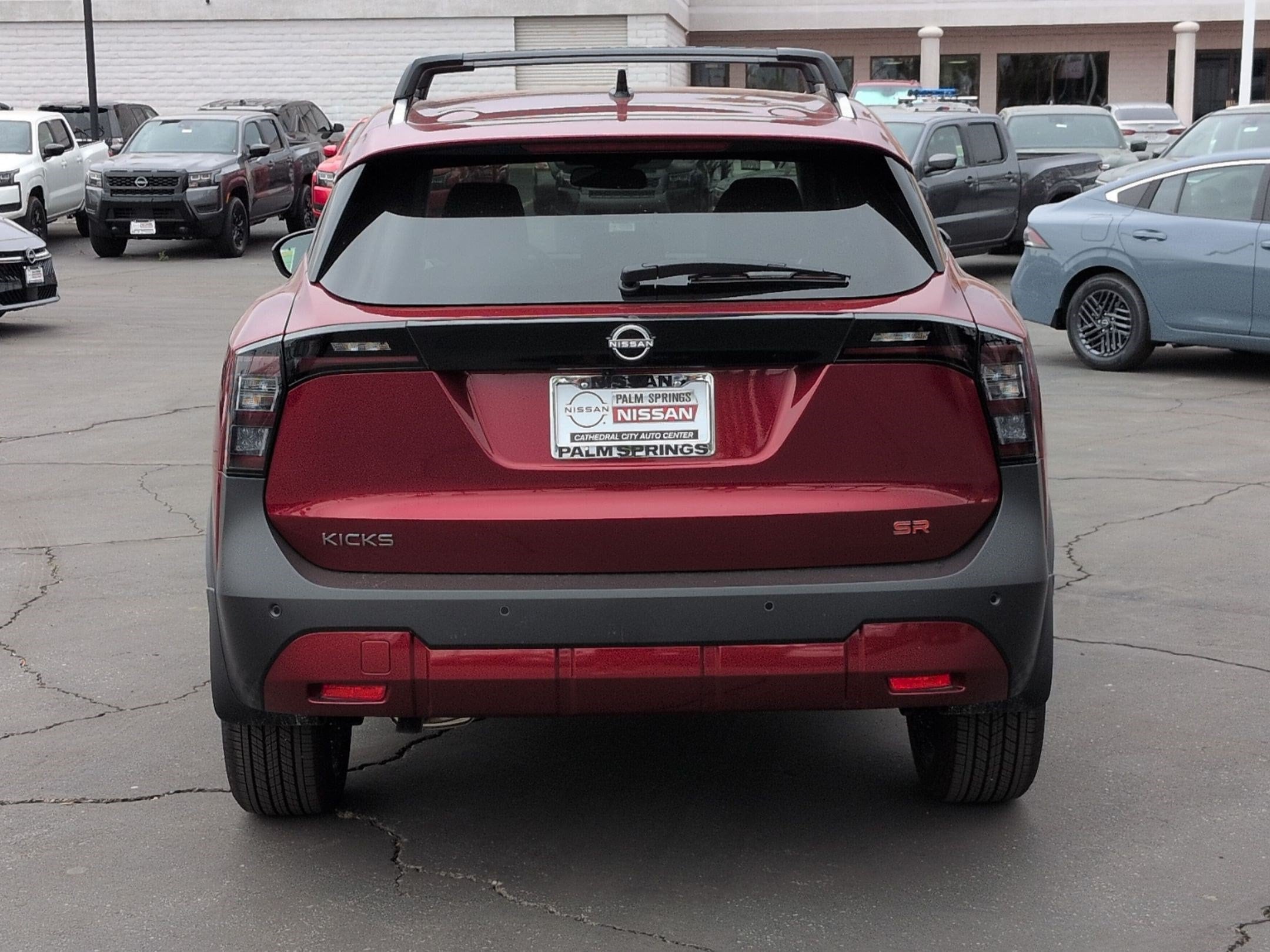 2026 Nissan KICKS SR - Photo 4