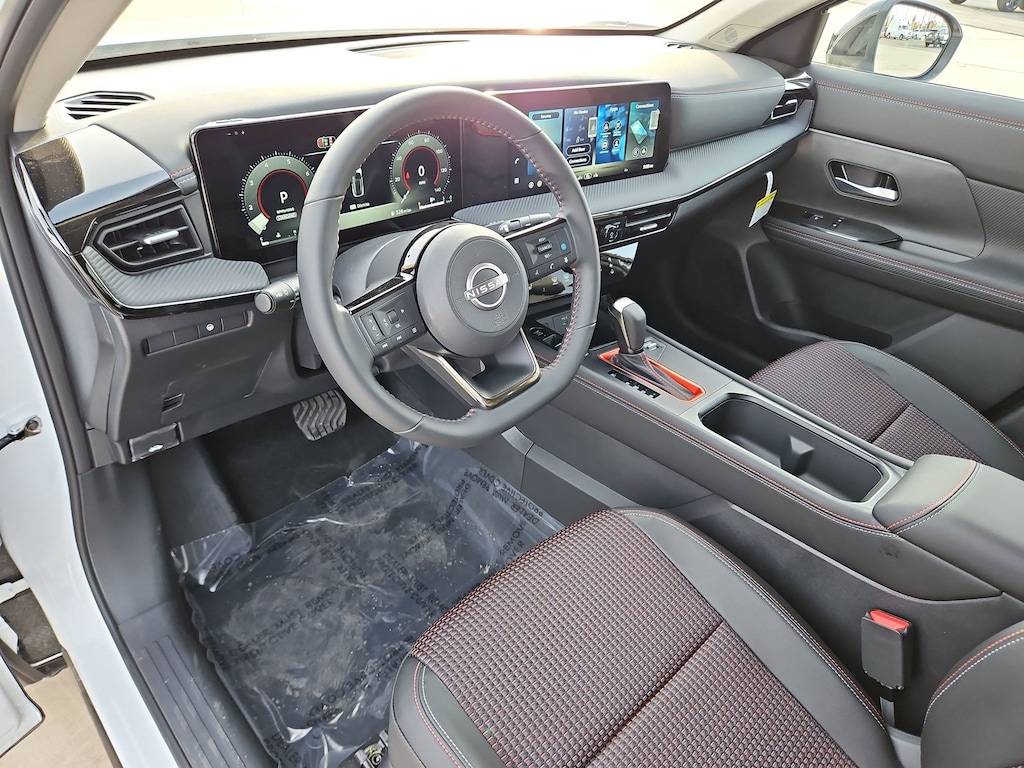 New 2026 Nissan Kicks SR SUV