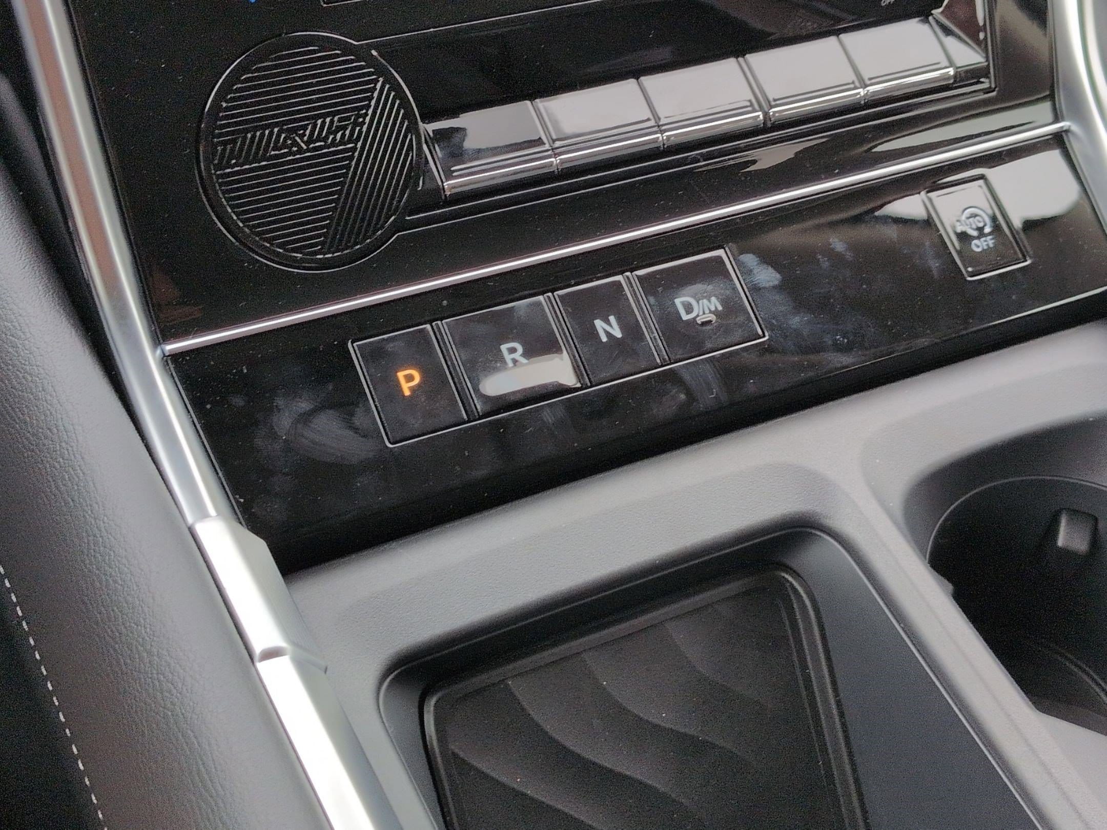 2026 Nissan Armada SV - Photo 18