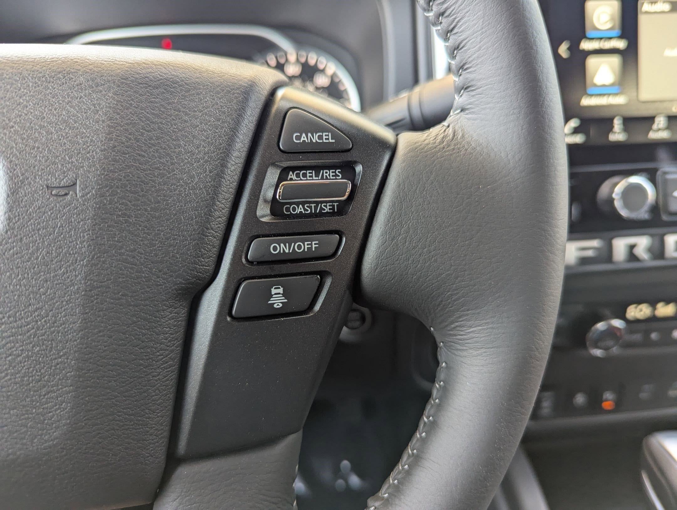 2025 Nissan Frontier SV - Photo 15