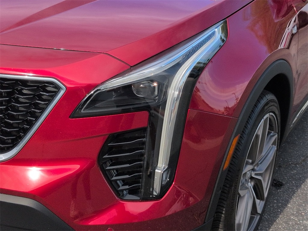 2023 Cadillac XT4 Sport photo 3