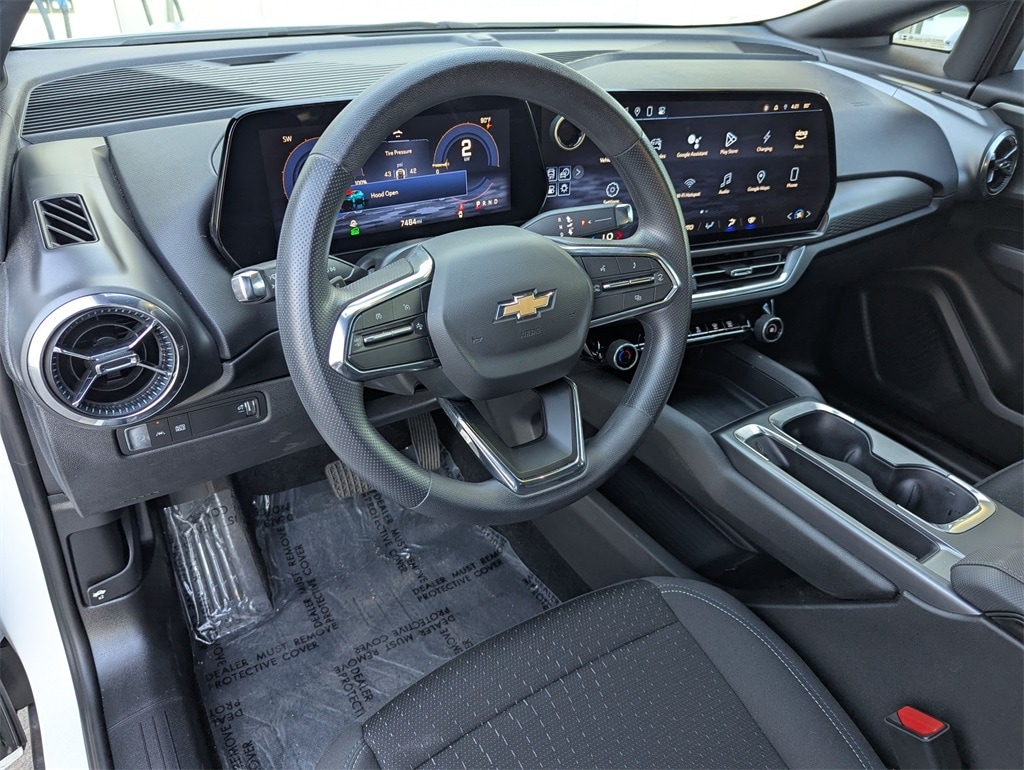 Used 2025 Chevrolet Equinox EV LT SUV