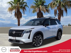 2026 Nissan Pathfinder Platinum SUV